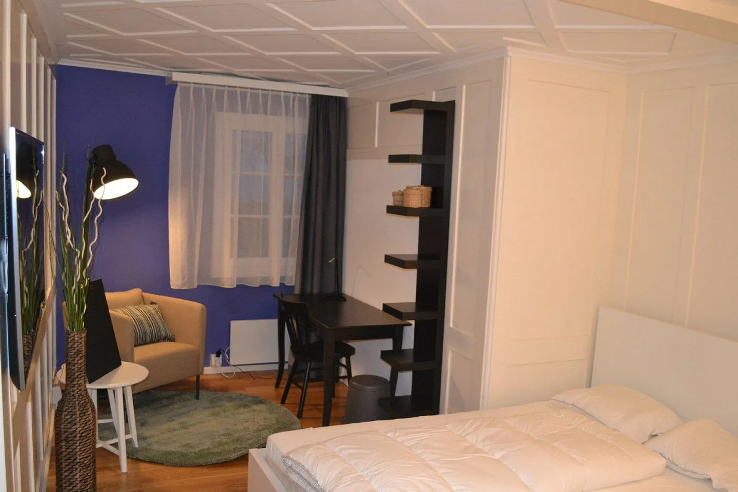 Camera arredata con TV, Wi-Fi, ecc. in affitto nel centro di Altdorf - Foto 1 di 9