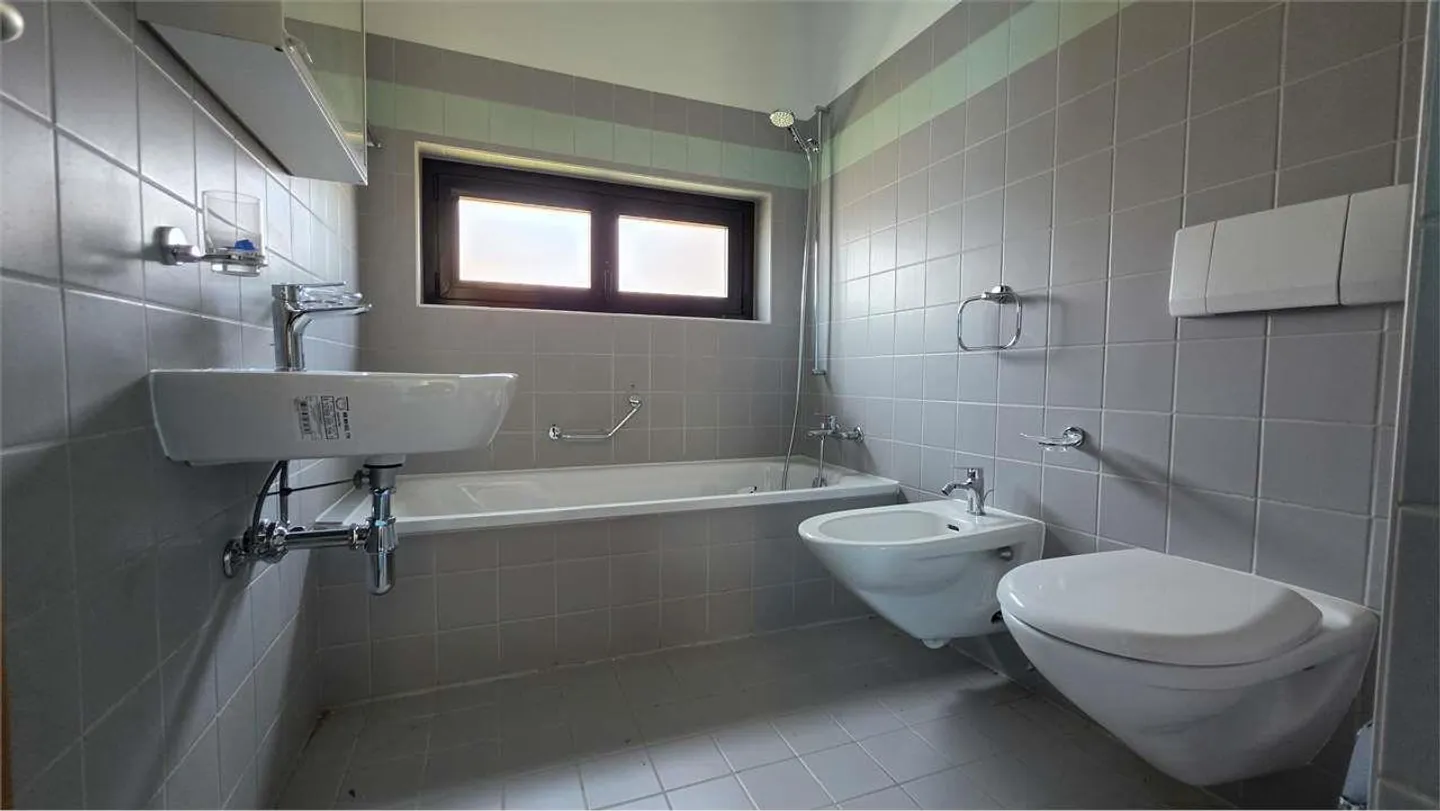 Appartement 3.5 pièces à Lugano Canobbio - Photo 5 sur 8