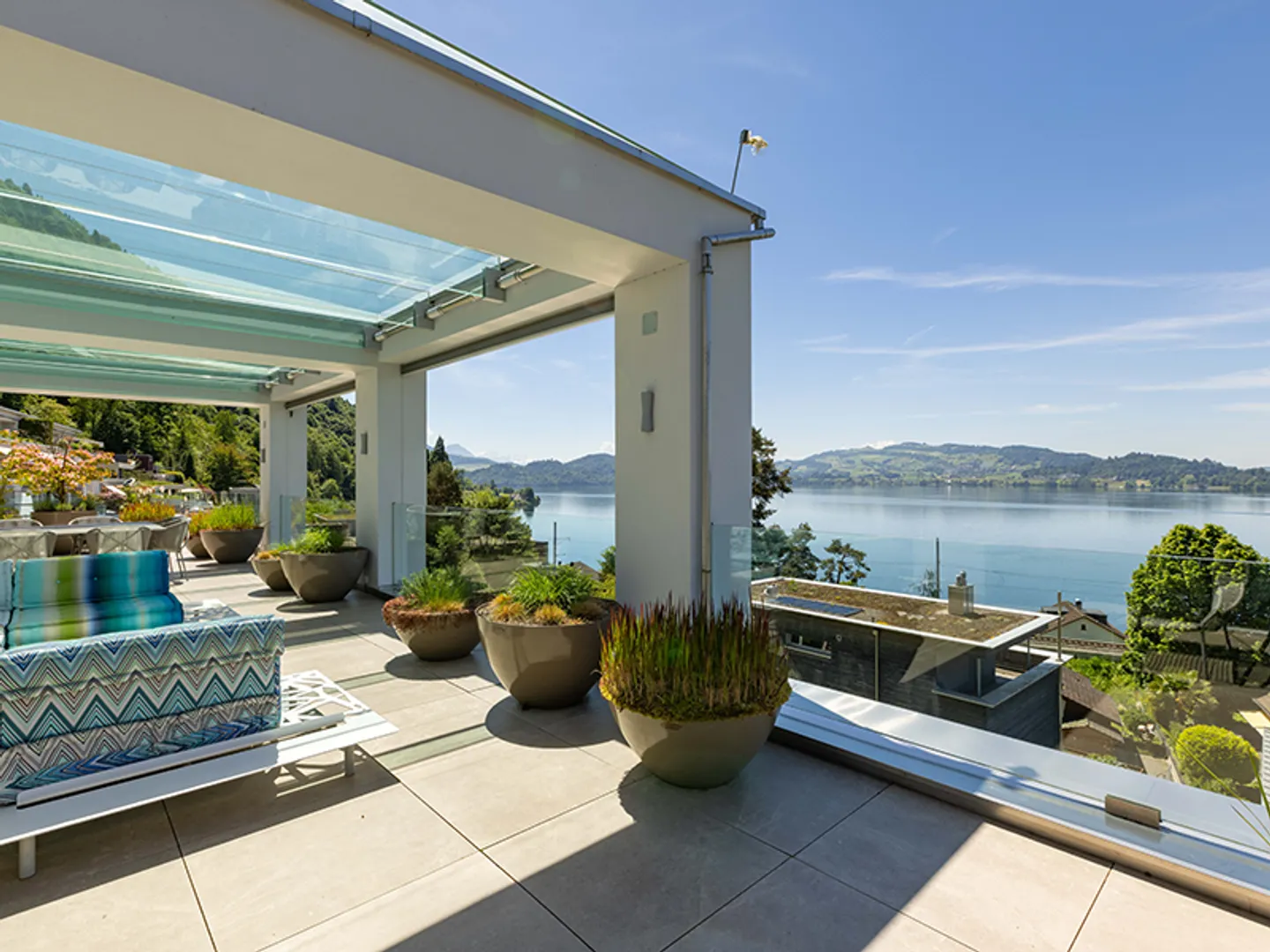 The View | Villa - Photo 4 of 13