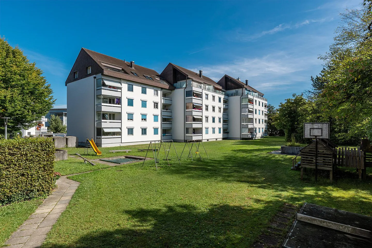 Grosse helle Wohnung mit Balkon - 72 qm Wohnfläche - 2, Zimmer - Foto 1 von 9