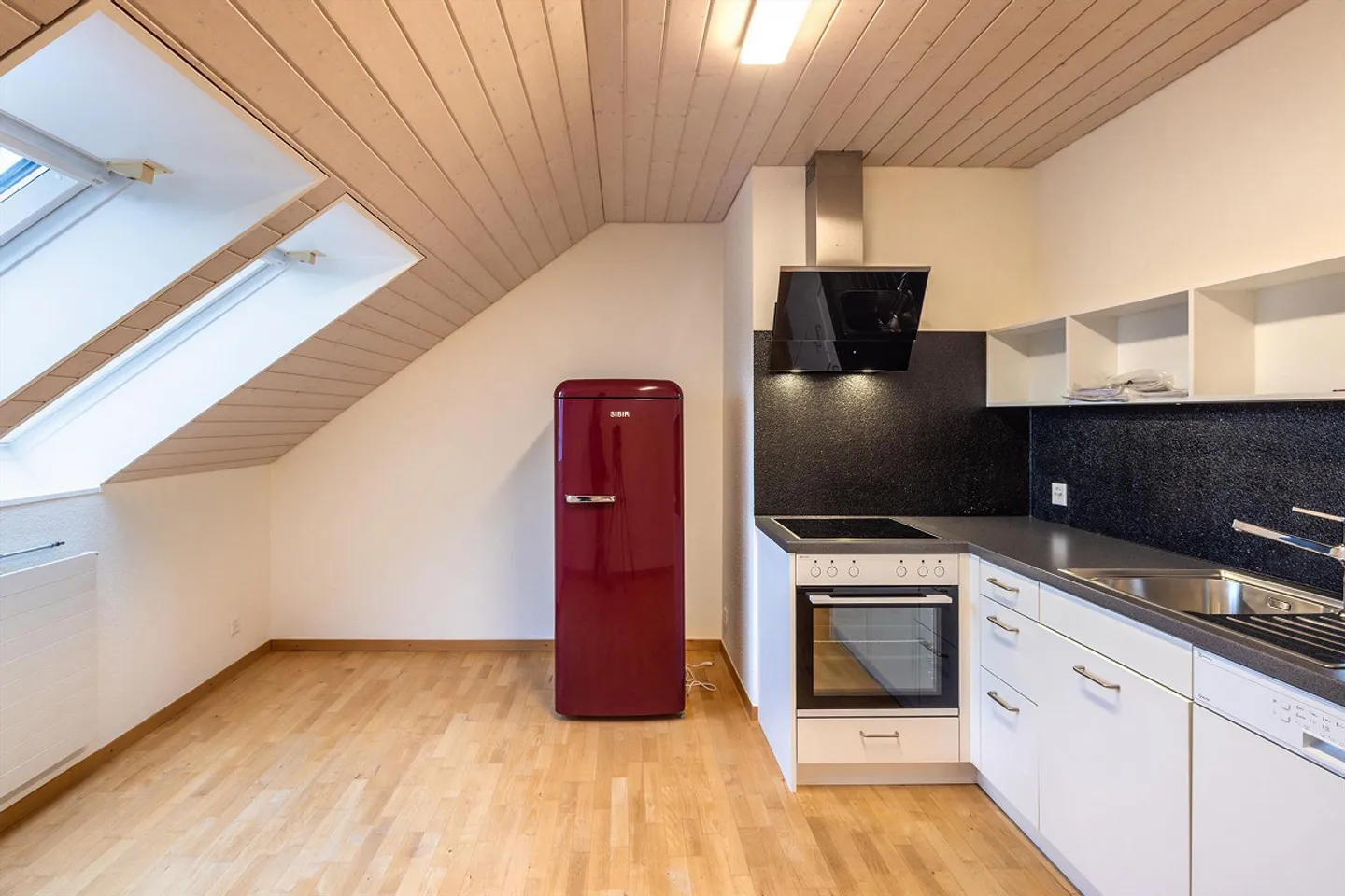Grosse helle Wohnung mit Balkon - 72 qm Wohnfläche - 2, Zimmer - Foto 3 von 9