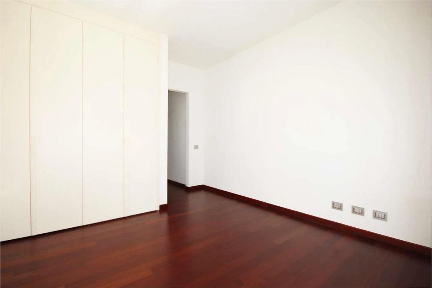 Lugano : appartement élégant et moderne de 4,5 pièces au centre - Photo 7 sur 12