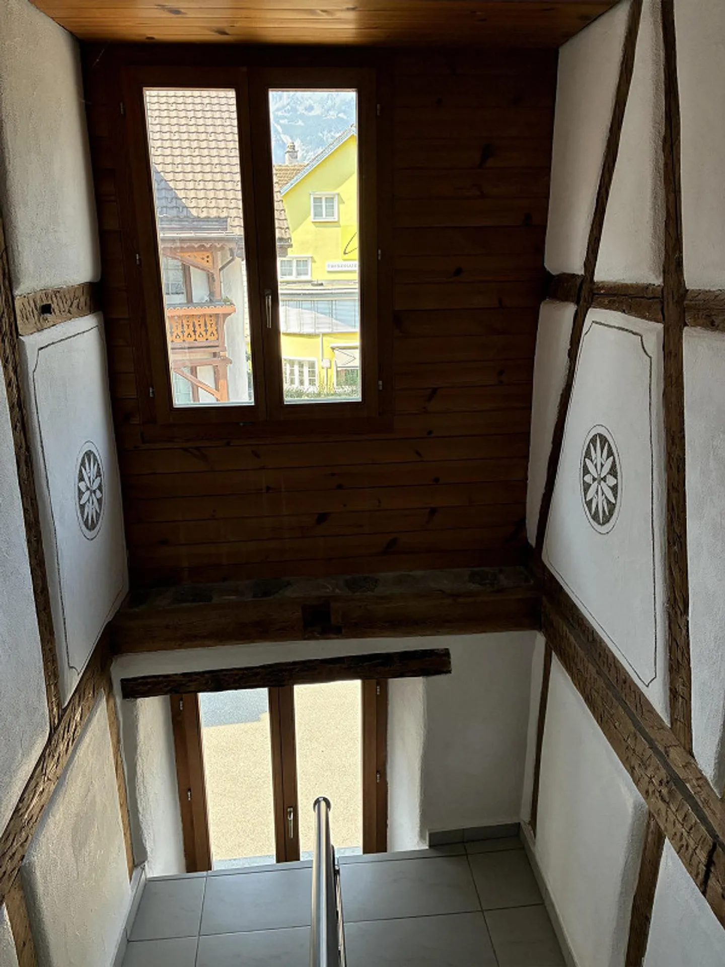 Cozy House - Photo 15 of 23