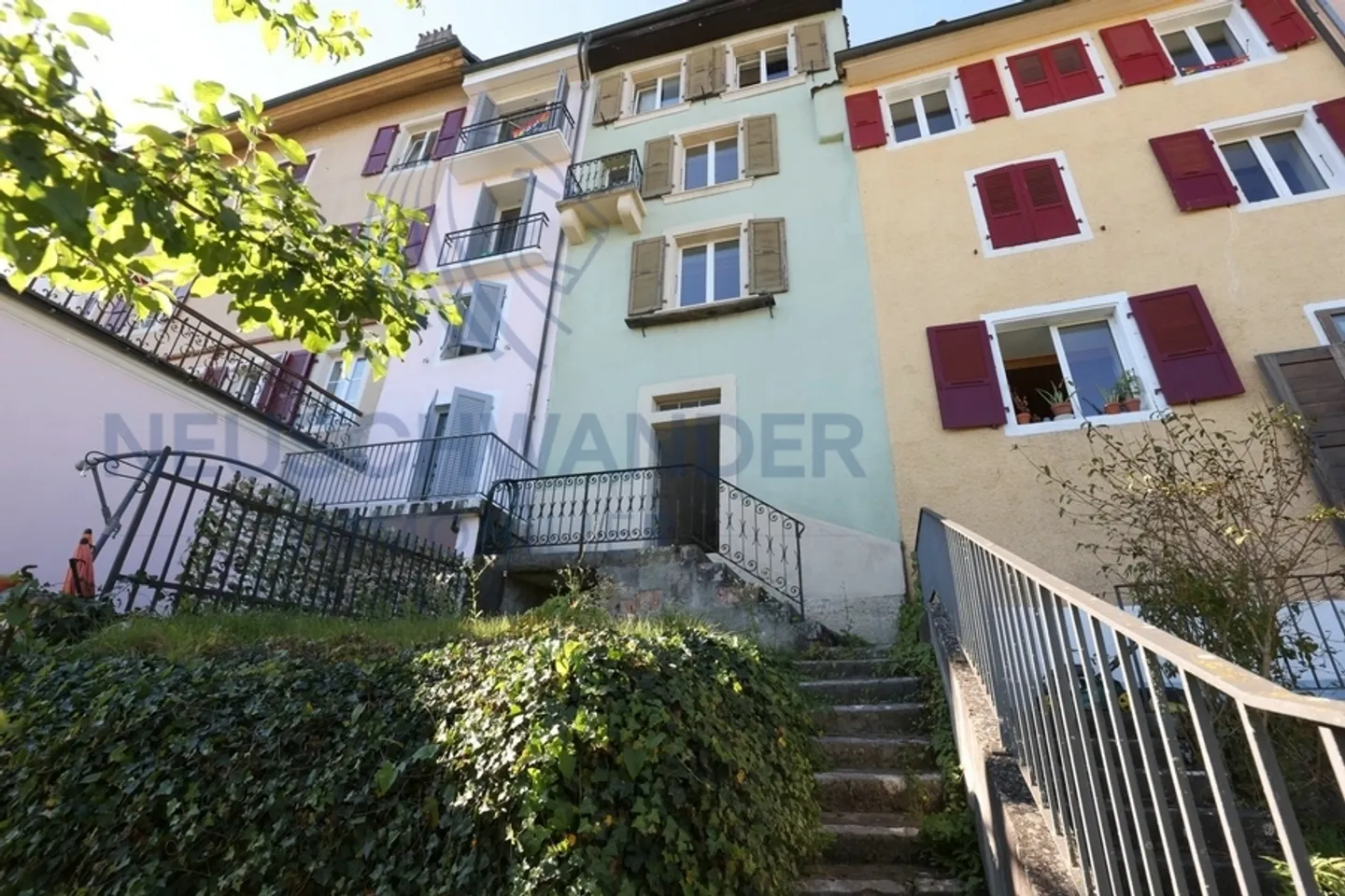 Edificio in affitto con 8 appartamenti nel centro storico della città - Foto 1 di 13