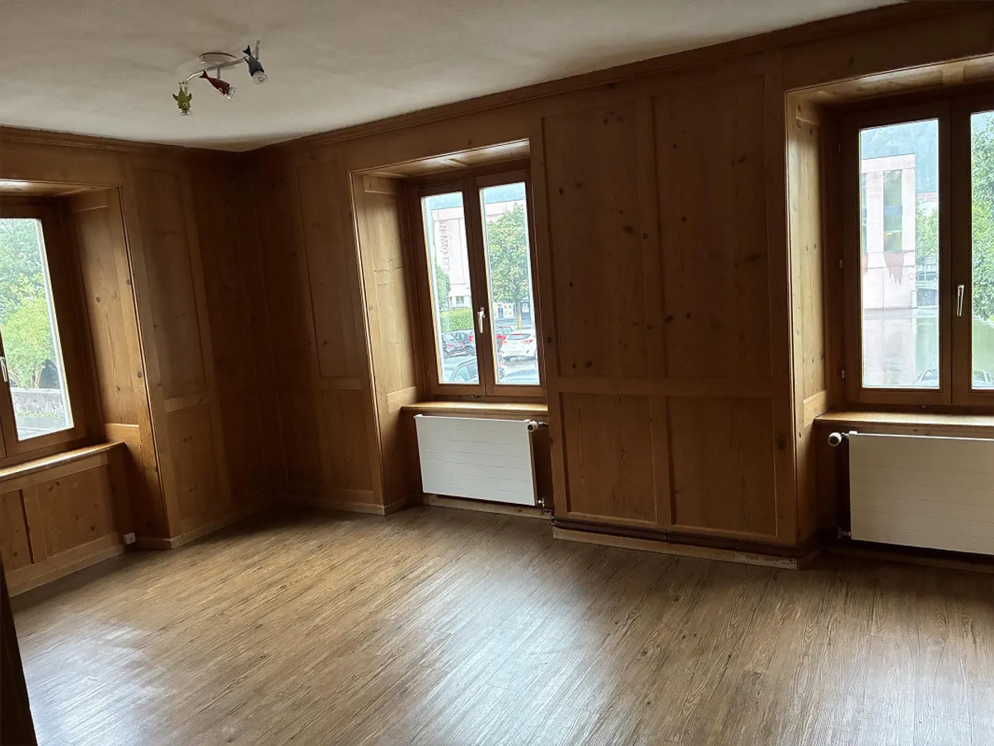 Cozy House - Photo 8 of 23