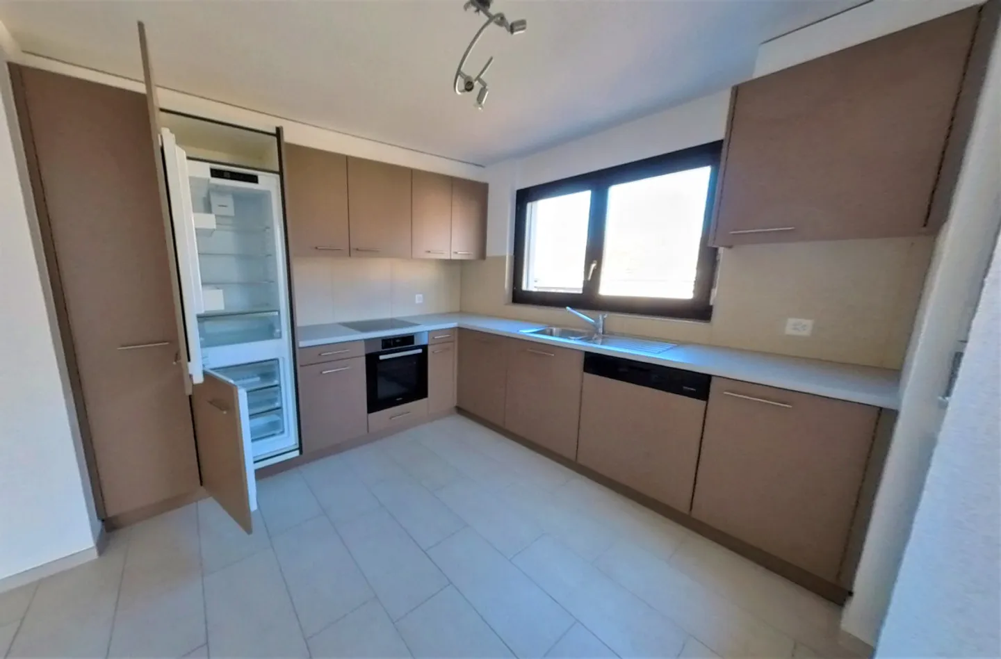Châteauneuf/Conthey - 4.5 locali - 82m2 - 2 balconi - Foto 1 di 8