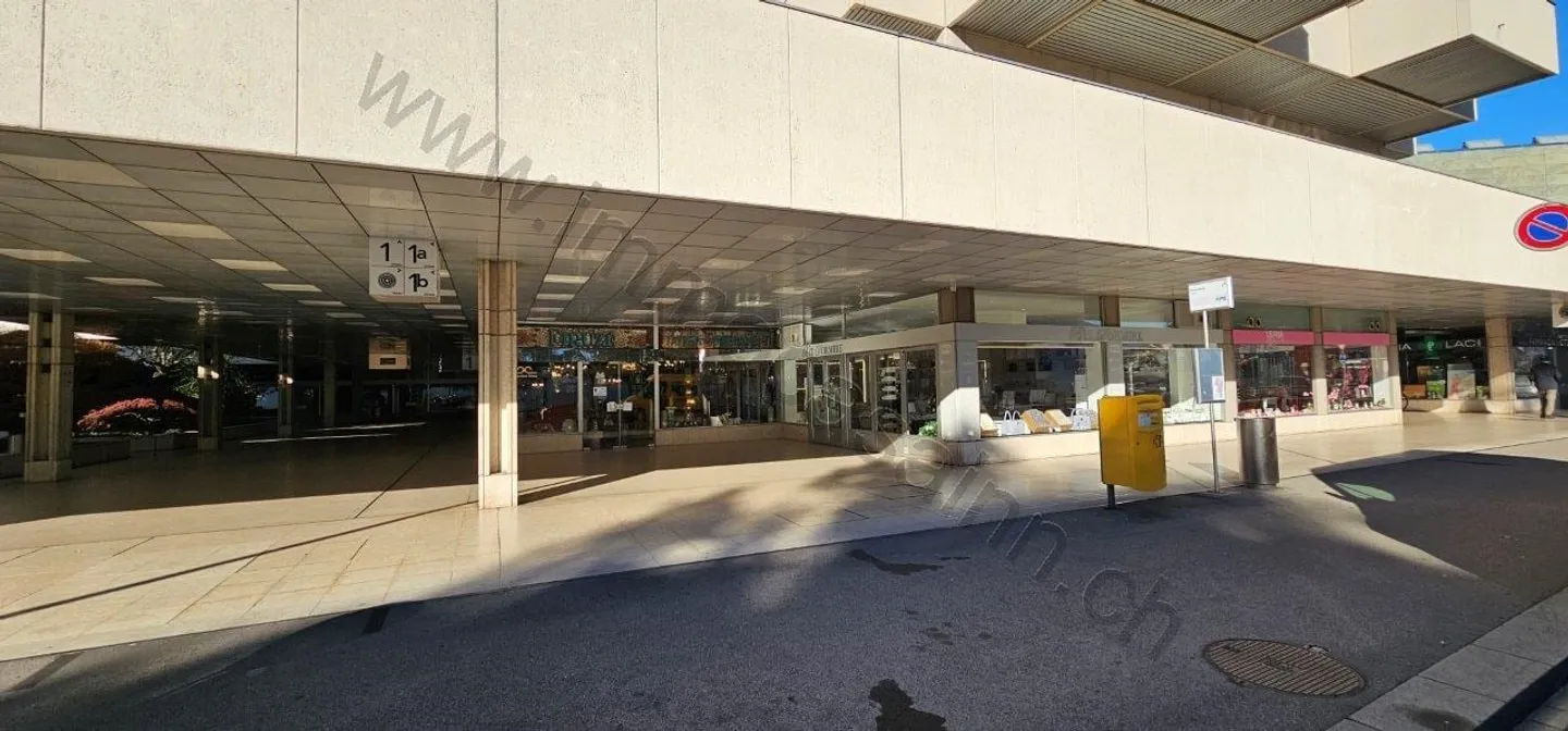 Retail space/store with lake view in Lugano center - Photo 1 of 4