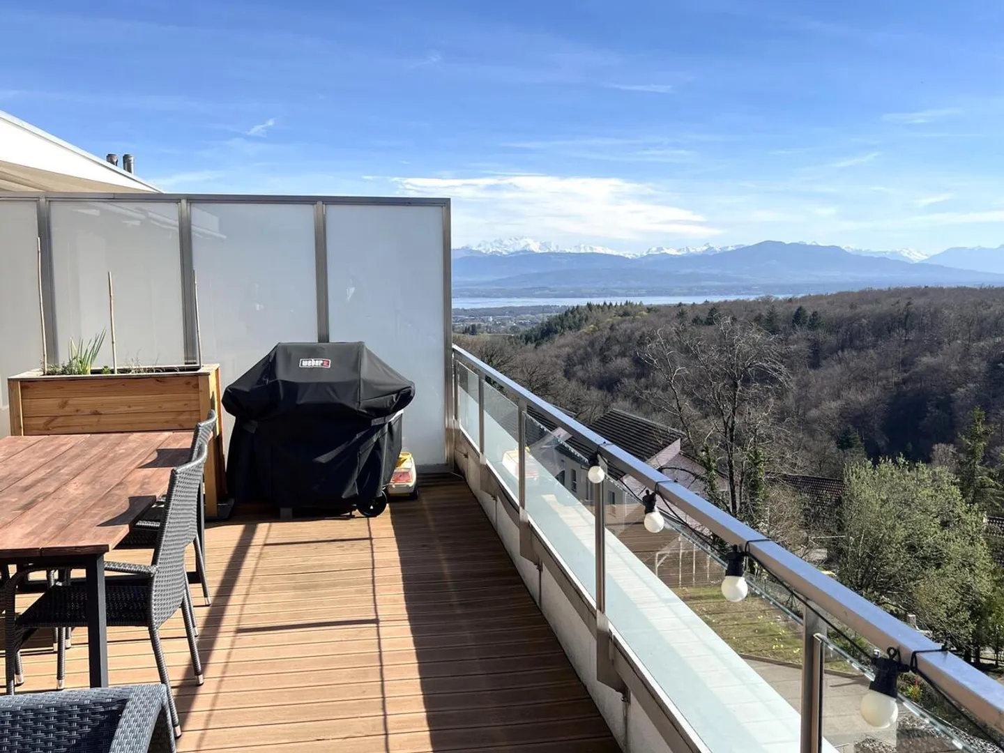 La Cézille, nelle alture di Begnins - Bellissimo appartamento duplex con vista sul lago e sulla valle - Foto 2 di 14