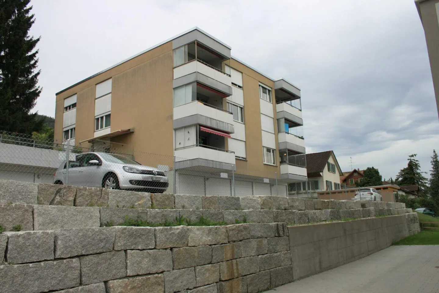 Geräumige Wohnung mit Balkon - Foto 14 von 15