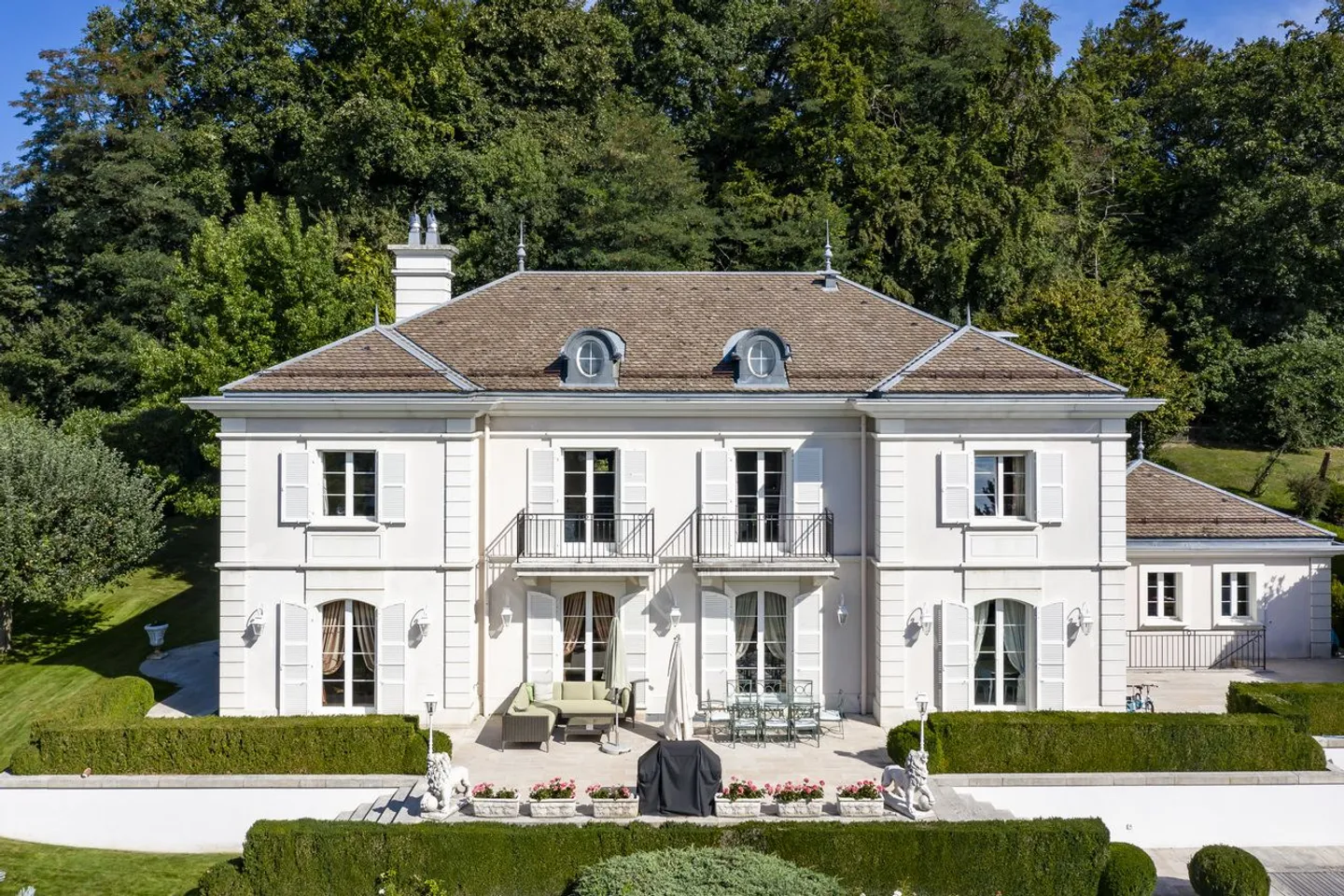 Propriété d'exception avec piscine - Photo 3 sur 12