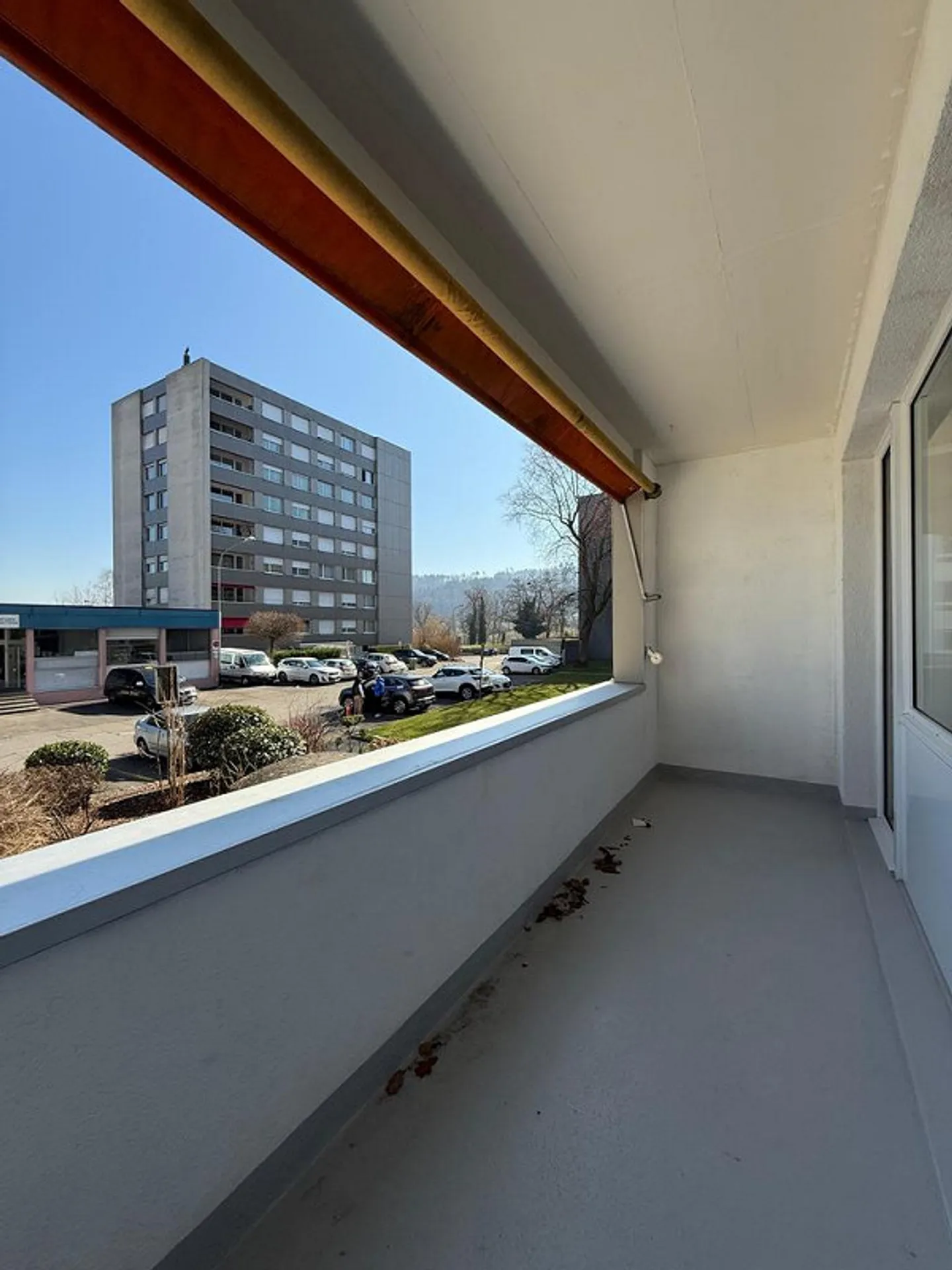 Appartement lumineux de 3,5 pièces au 1er étage avec balcon - Photo 10 sur 11