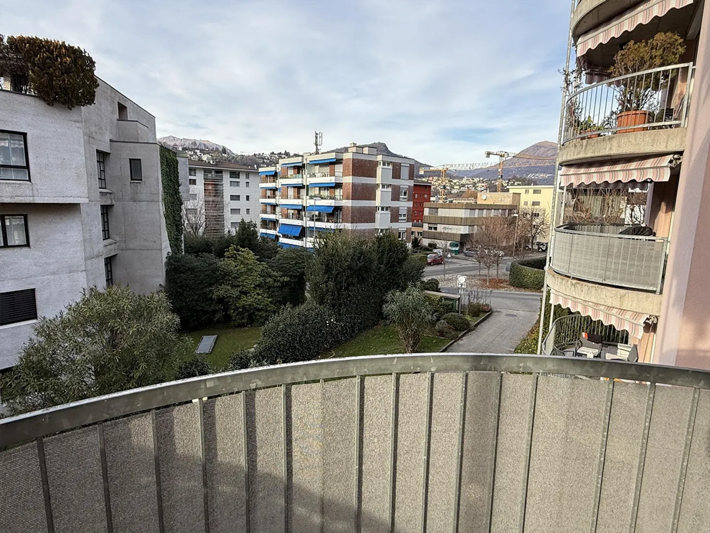 Bright 4.5-room apartment (105sqm) in Pregassona. - Photo 9 of 12