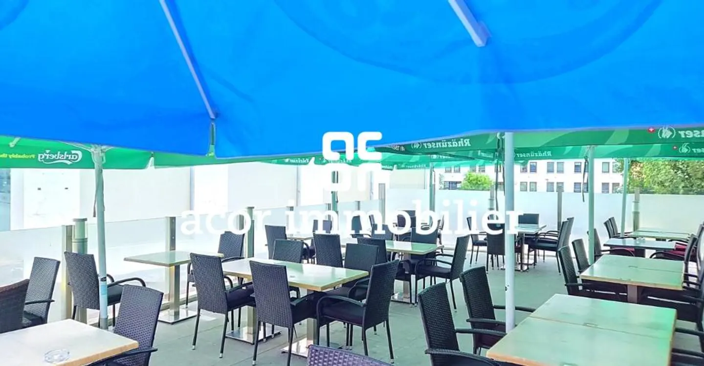 Ristorante iconico a Sierre: Muri, attività commerciale e attrezzature! - Foto 7 di 10