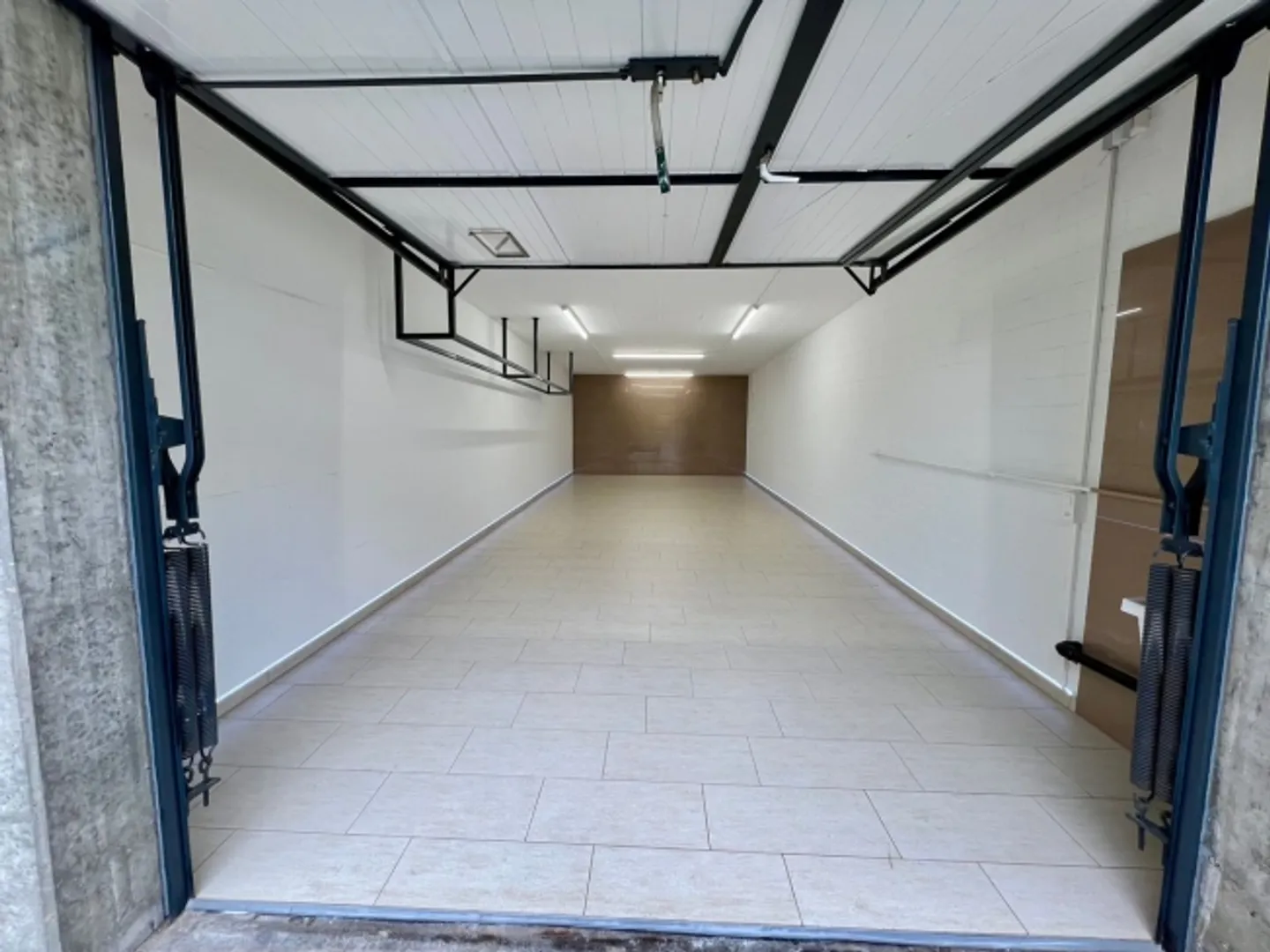 «Neu renovierter Lagerraum/Werkstatt an sehr zentraler Lage» - Foto 2 von 6