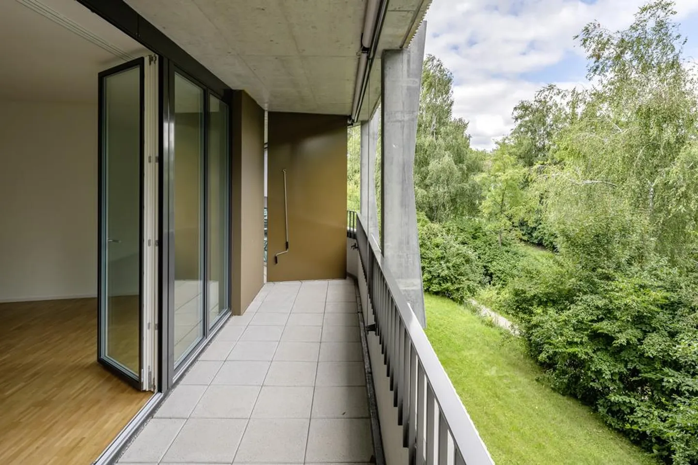 Vie moderne au centre de Glattbrugg - Photo 5 sur 6