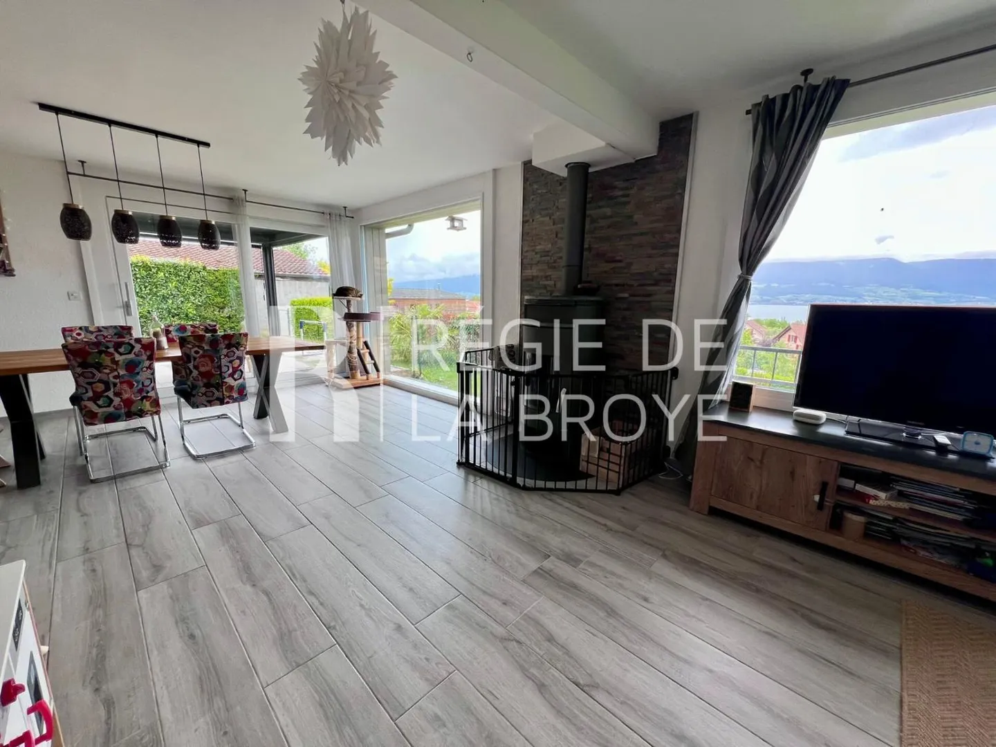 Bella villa indipendente di 4,5 stanze con studio indipendente a Font - Foto 7 di 13