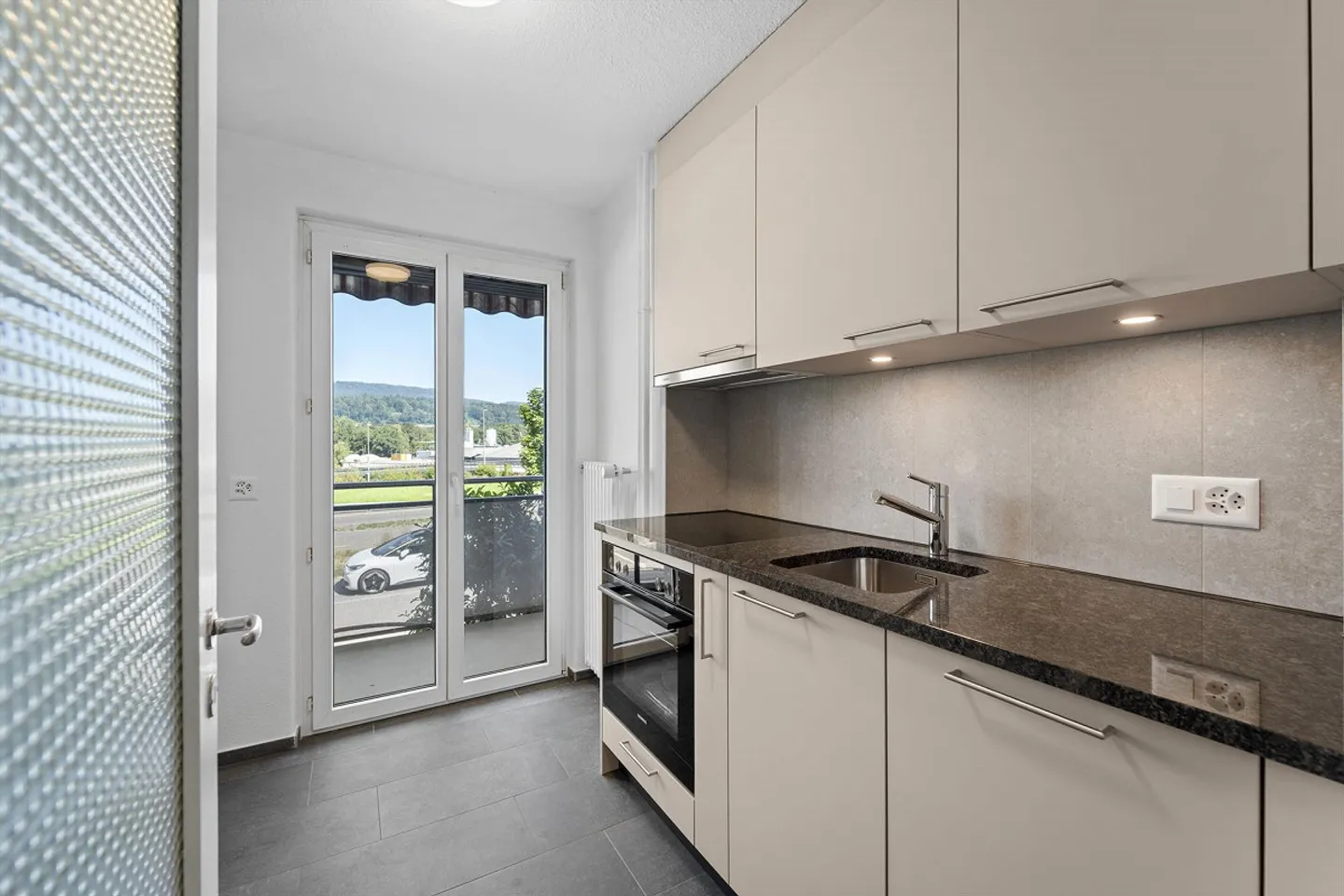 Appartamento al piano terra di 2 camere da letto in affitto a Wöschnau - Foto 4 di 11