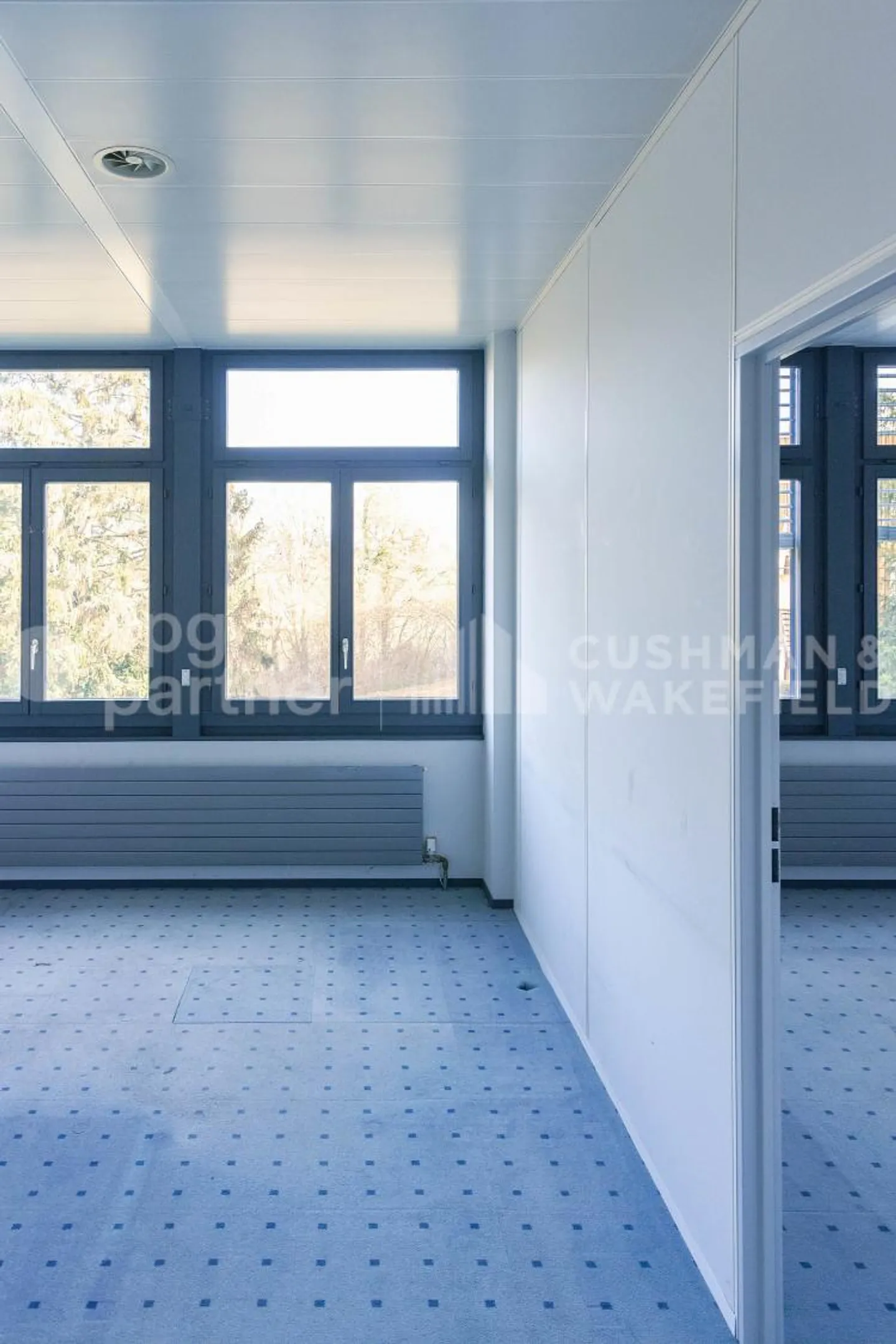 Edificio artigianale e amministrativo indipendente - 2.800 m² - Veyrot 11 - Foto 7 di 13