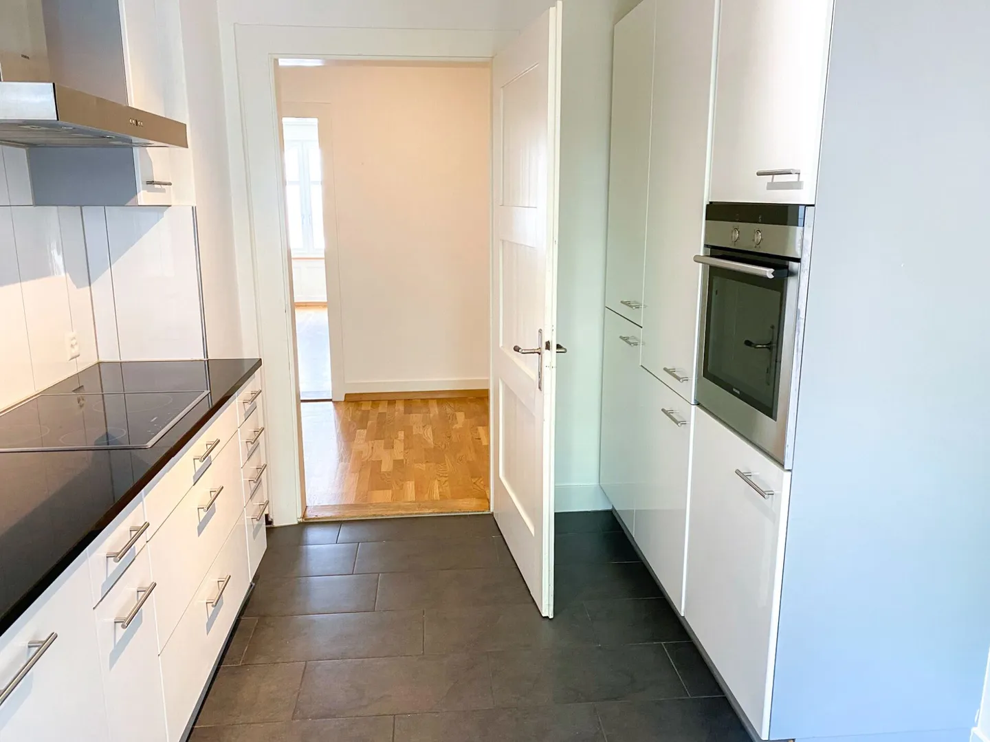 Grosszügig und modern Wohnen im Zentrum von Herisau - Foto 2 von 14