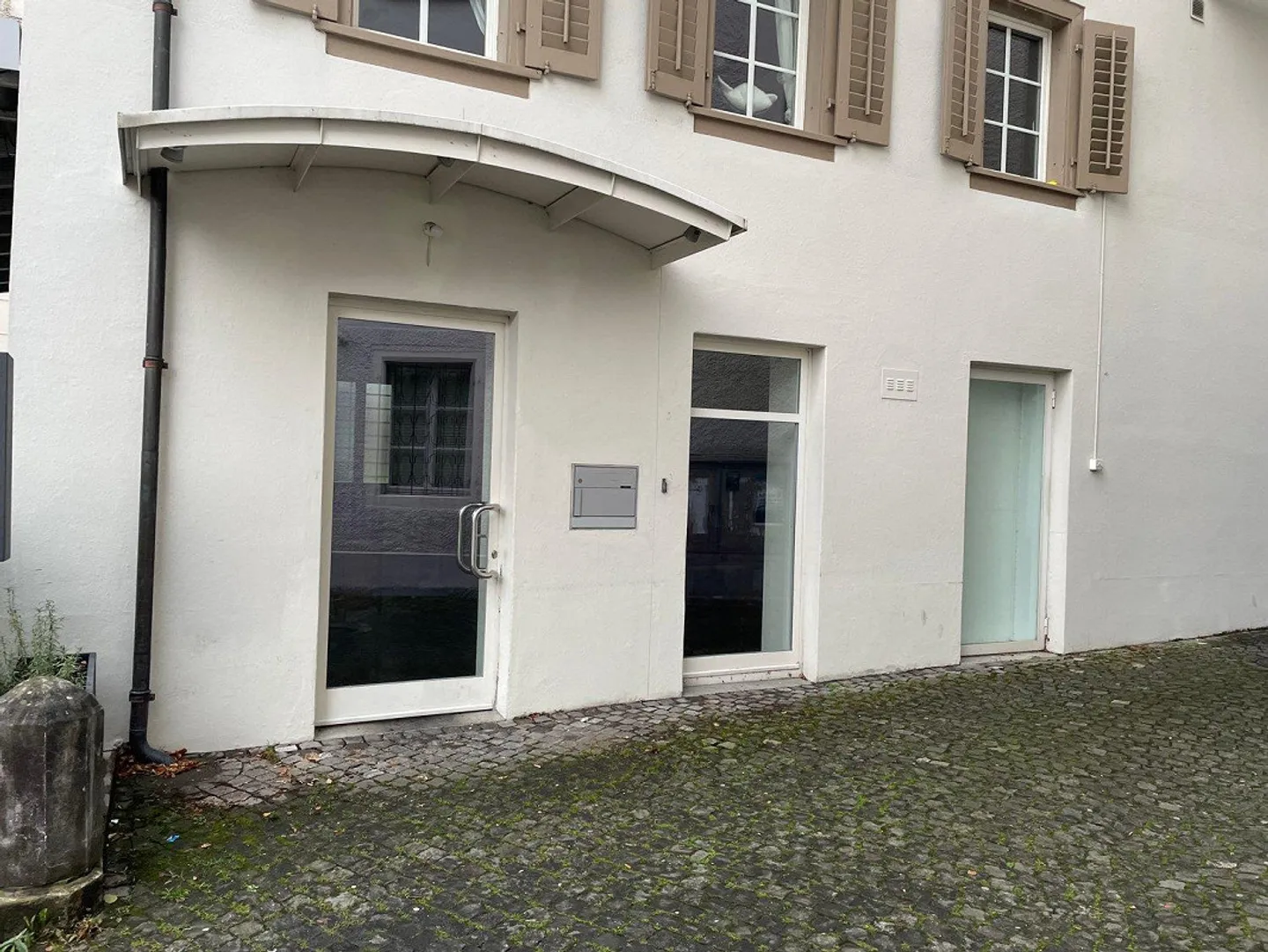 Commercial premises in the center of Altdorf - Photo 2 of 9
