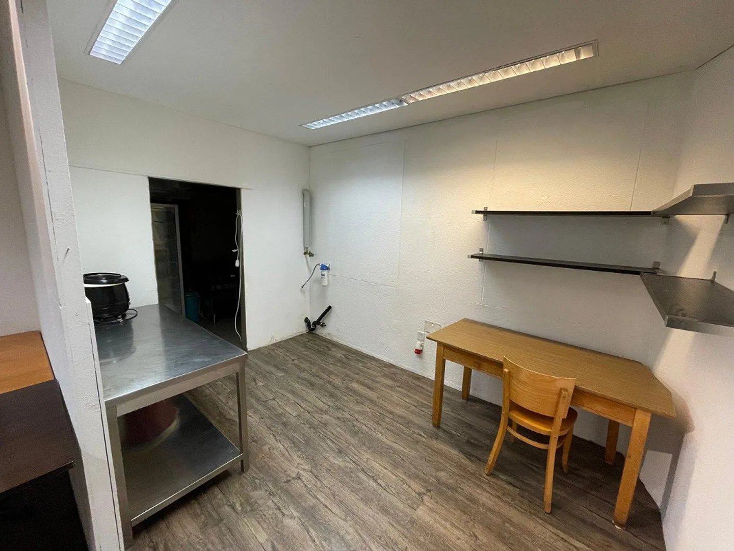 Commercial premises in the center of Altdorf - Photo 5 of 9