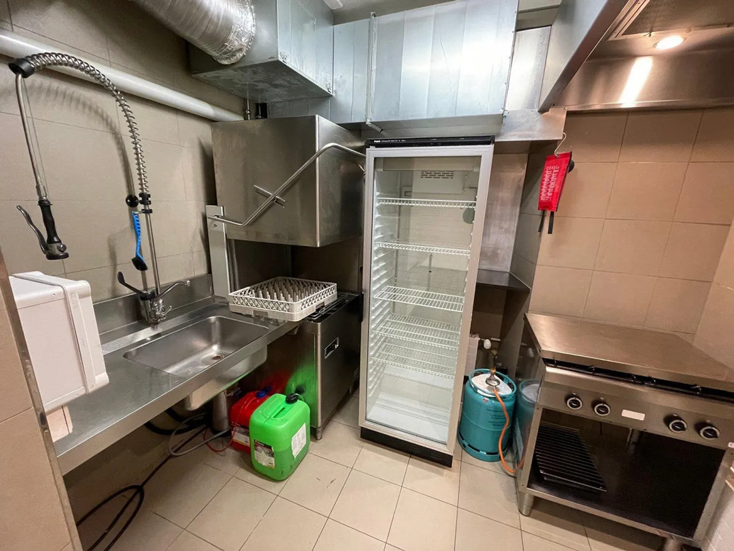 Commercial premises in the center of Altdorf - Photo 6 of 9