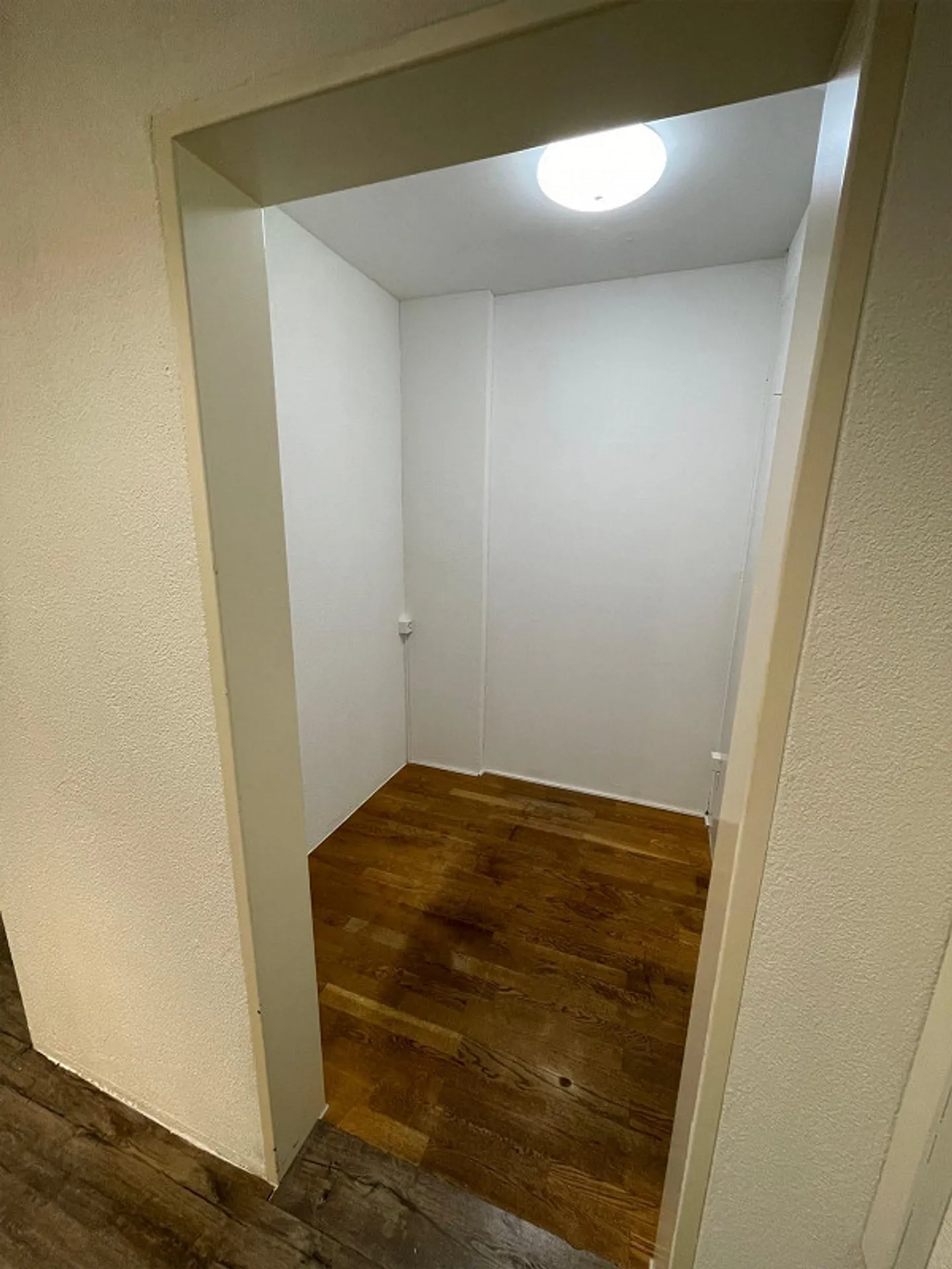 Commercial premises in the center of Altdorf - Photo 8 of 9