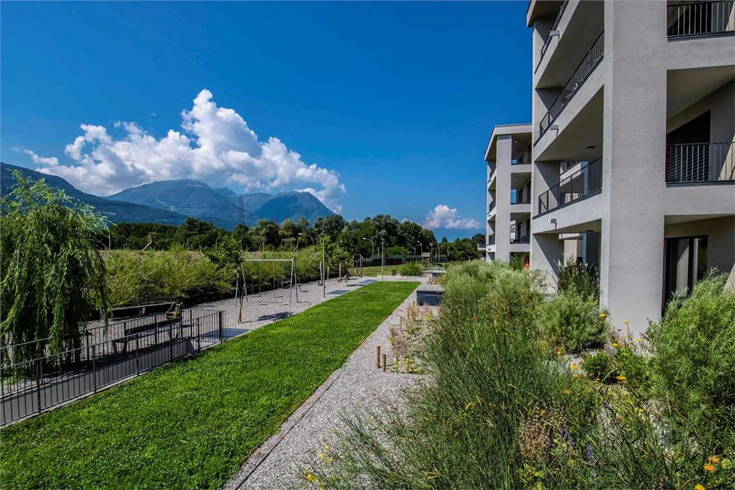 Charmante Wohnung mit Terrasse - Foto 1 von 10