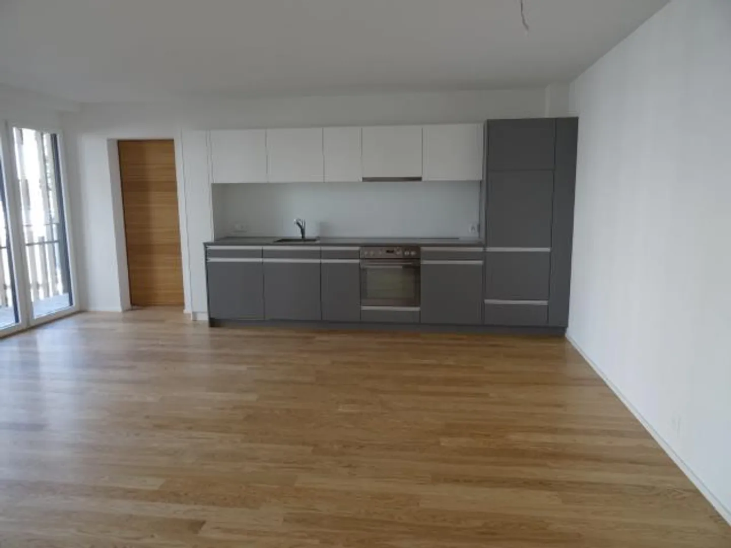 Appartamento 2 1/2 camere con balcone - Foto 2 di 8