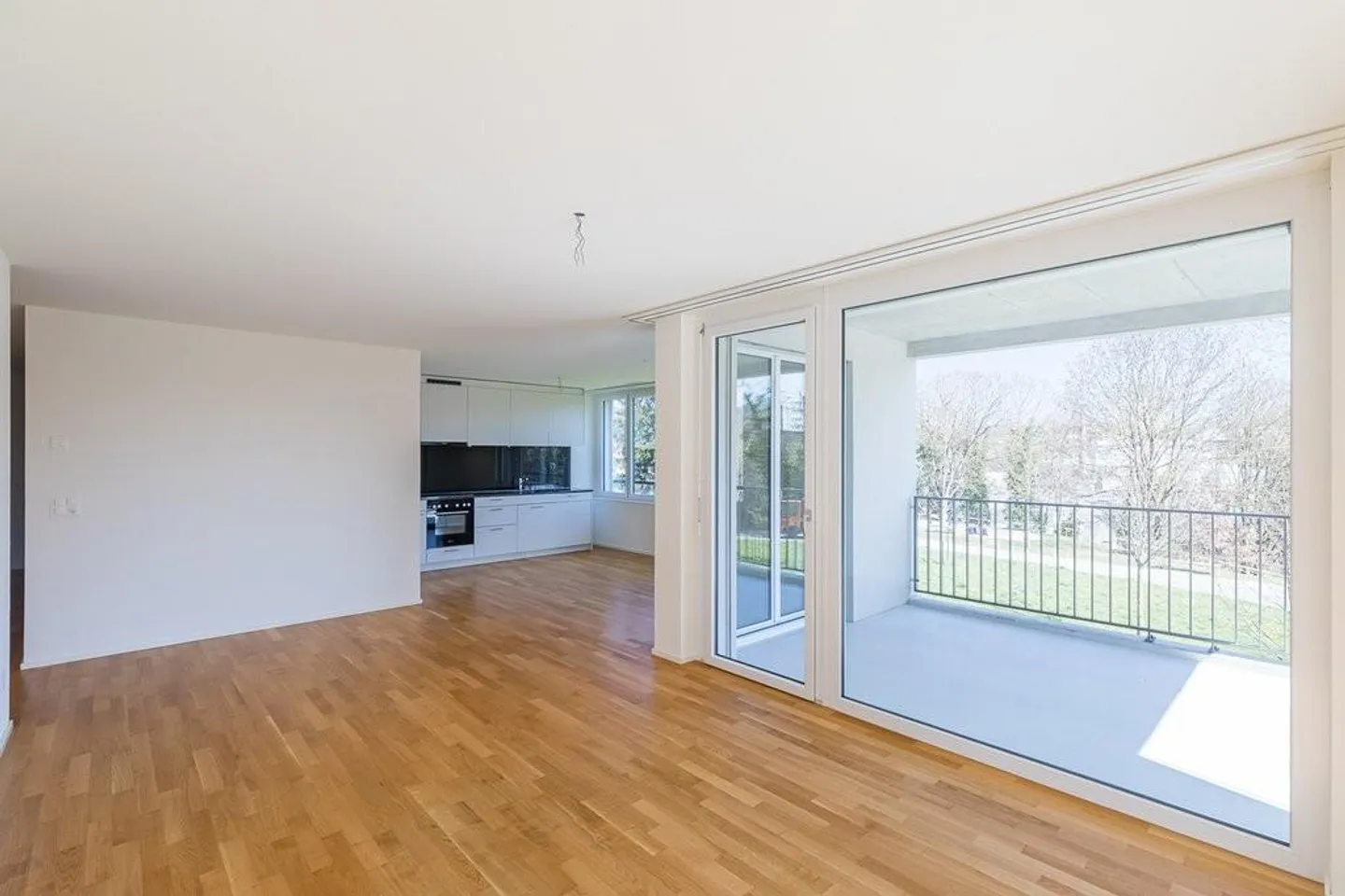 AFFITTARE SENZA CAUZIONE - vivere modernamente in una posizione comoda - Foto 3 di 11