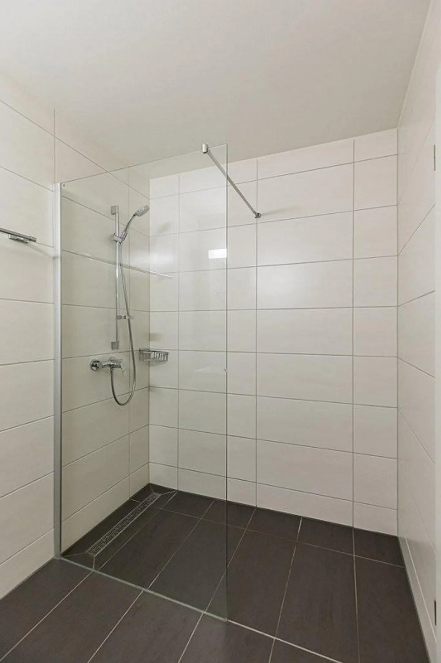 AFFITTARE SENZA CAUZIONE - vivere modernamente in una posizione comoda - Foto 6 di 11