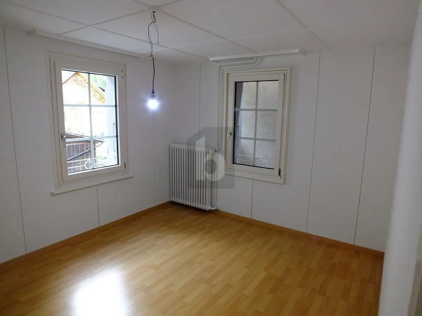 RENOVIERT MIT CHARME UND LOGGIA - Foto 2 di 6