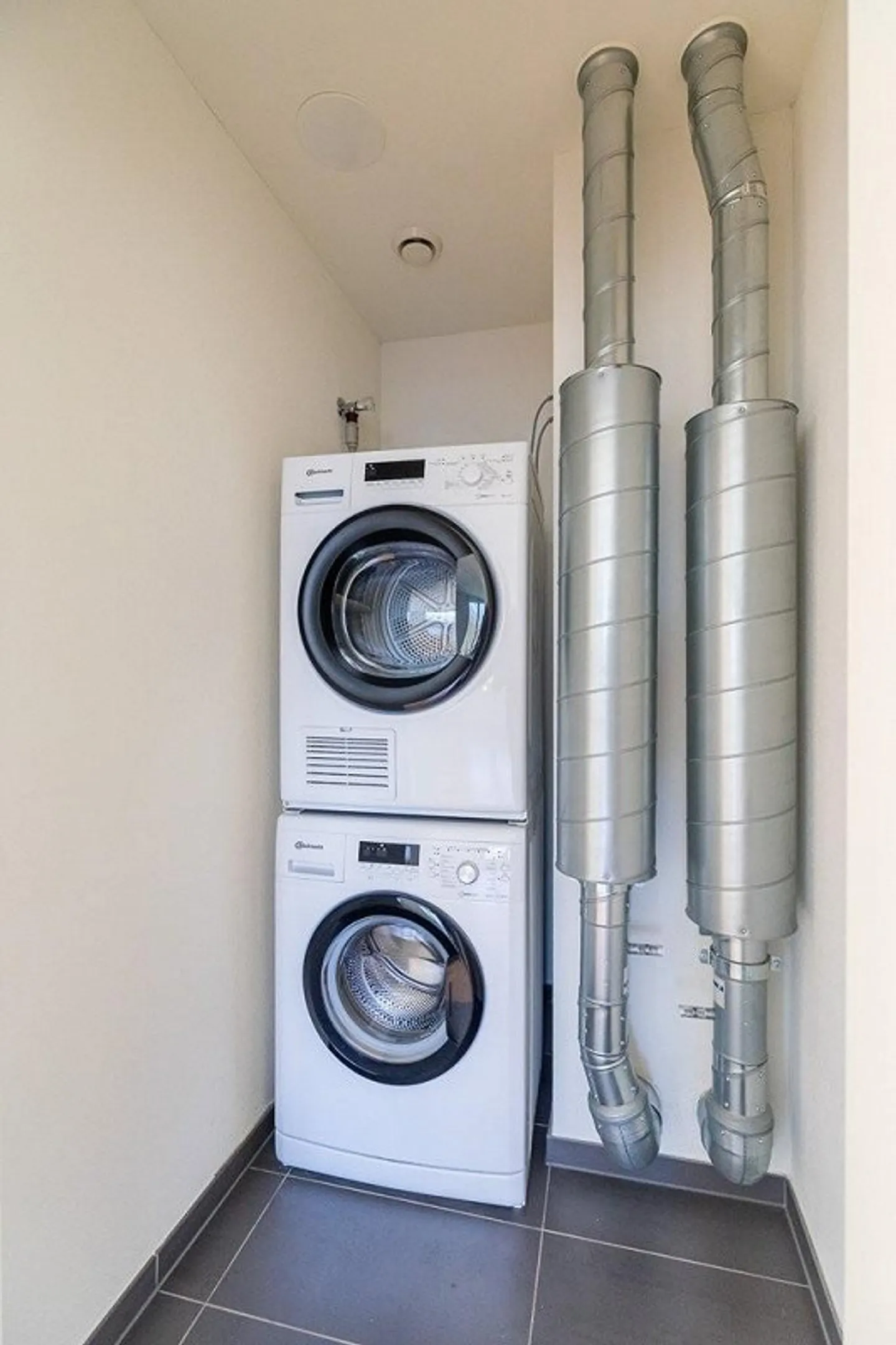 AFFITTARE SENZA CAUZIONE - vivere modernamente in una posizione comoda - Foto 10 di 11