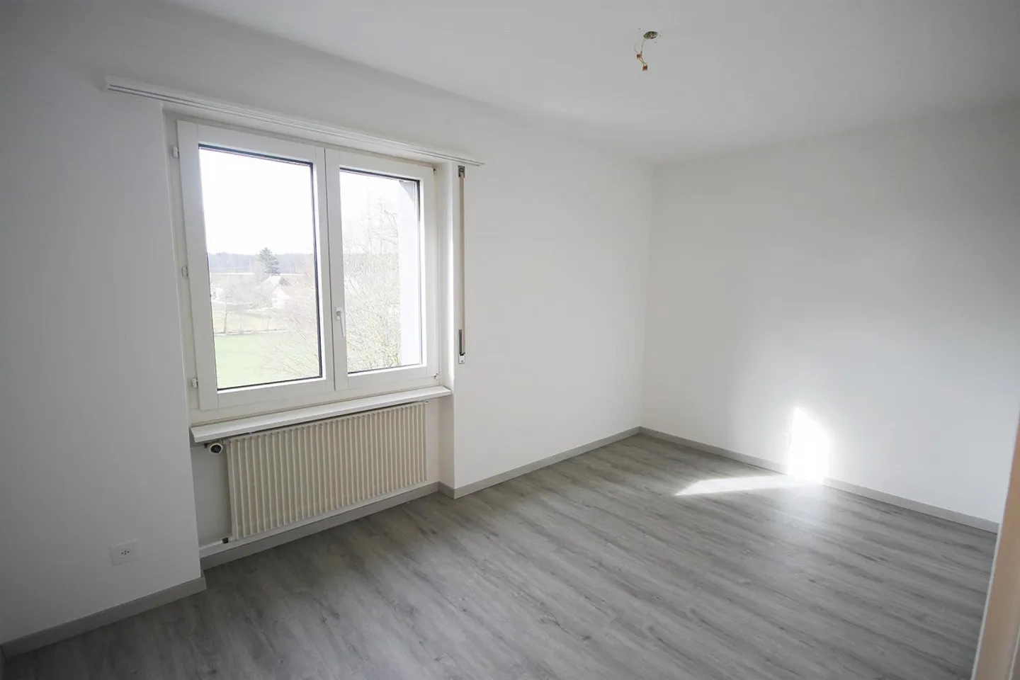 Appartamento 3 locali al 2° piano a Niederönz - Foto 2 di 4