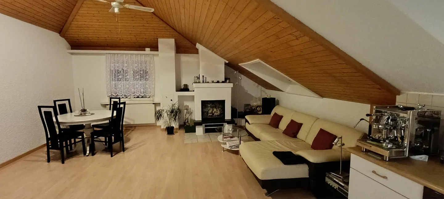 Charmante 3.5-Zimmer-Dachwohnung - Foto 1 von 6