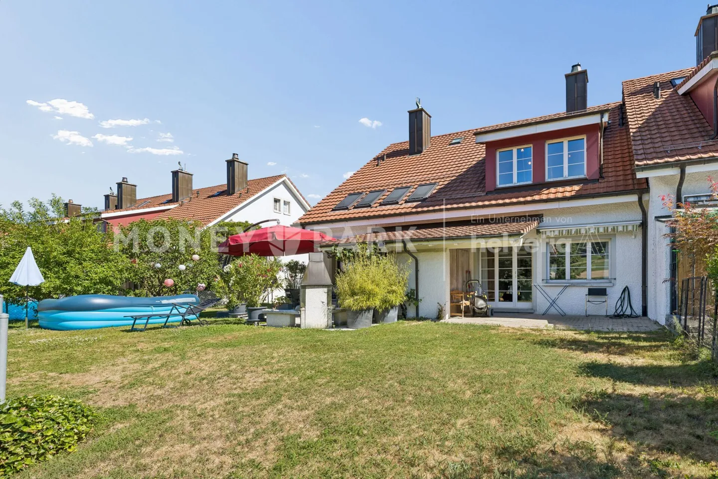 5.5-Room Terraced House with Garden, Privacy, and Scenic Views - Photo 1 of 18