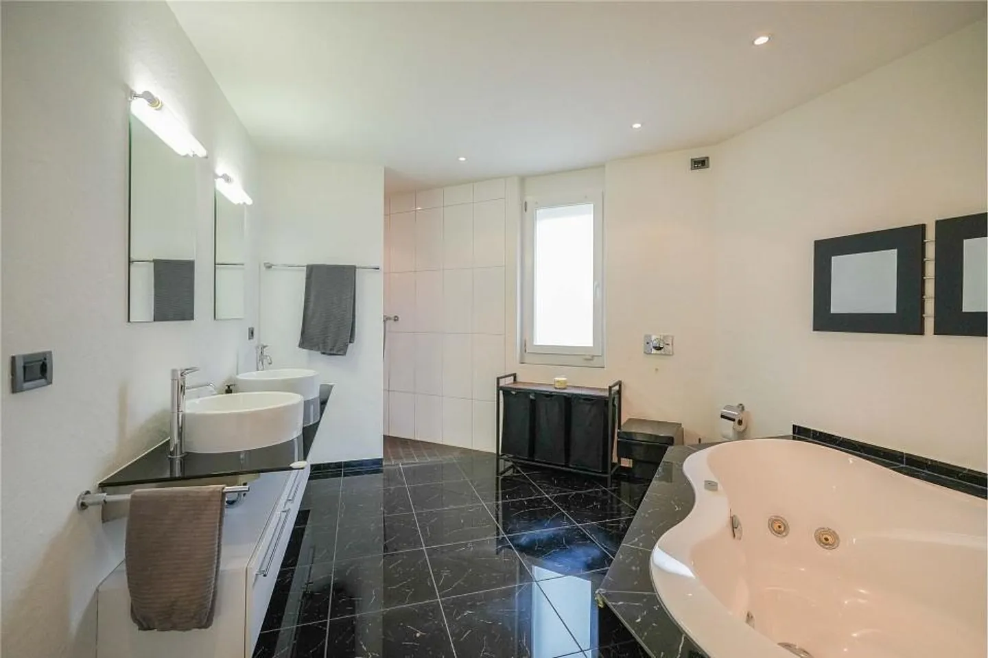 Exklusive Terrassenwohnung - Foto 8 von 13