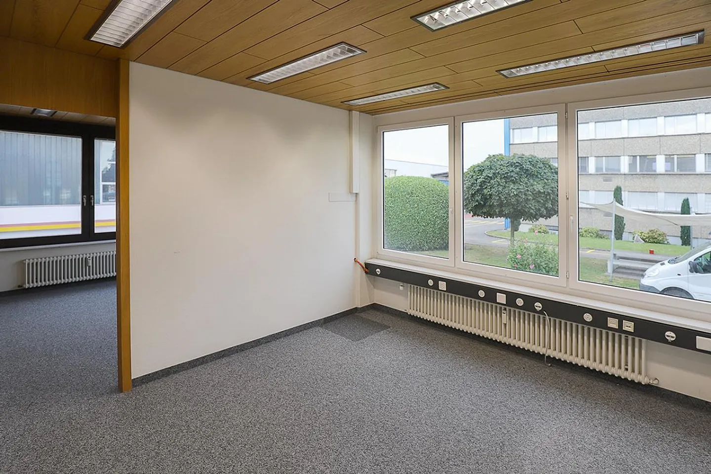 186m² Ufficio / Atelier vicino al parco Bata Möhlin - Foto 4 di 5