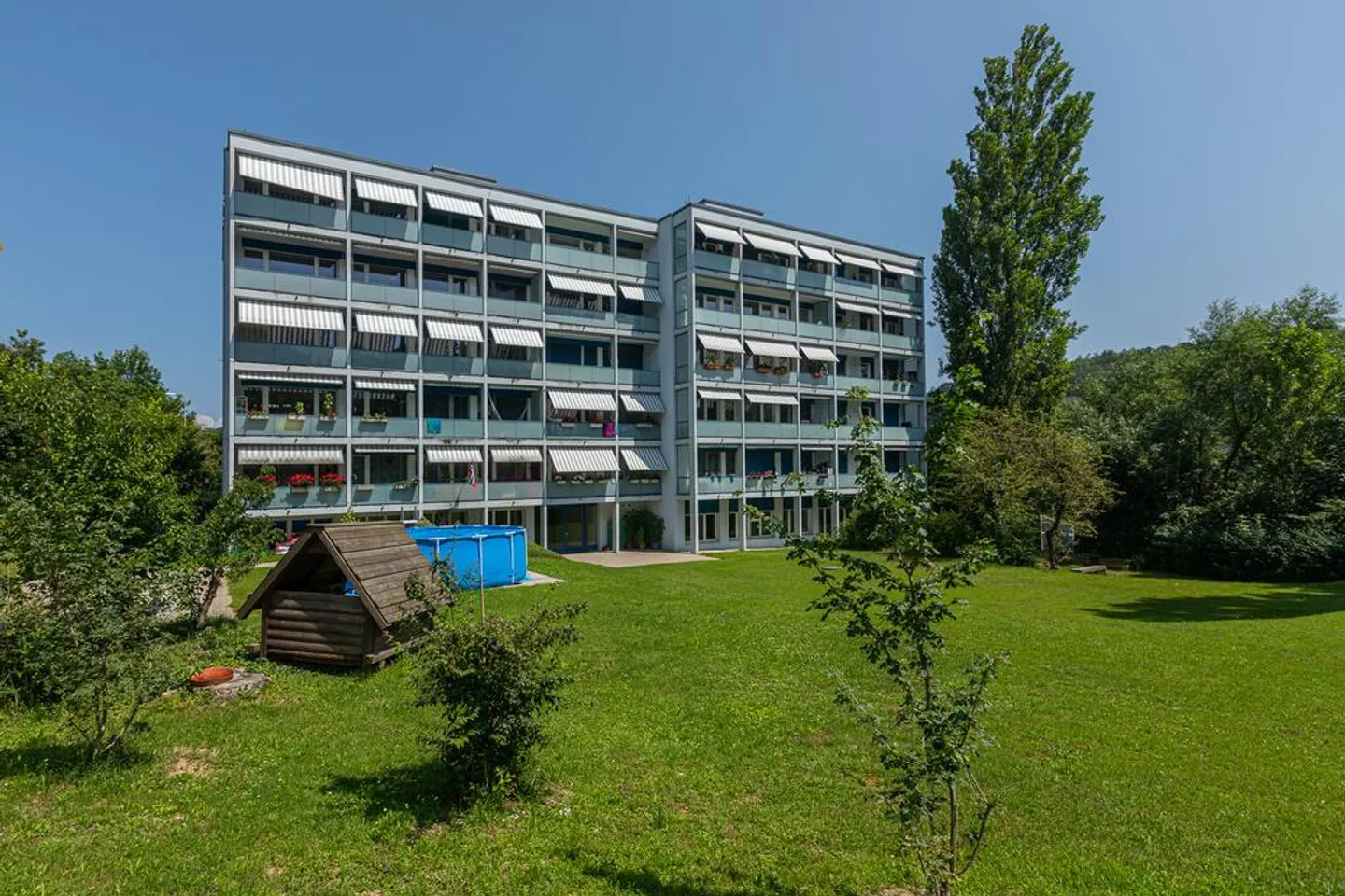 Appartamento familiare vicino alla scuola e con vista sul verde! - Foto 1 di 8