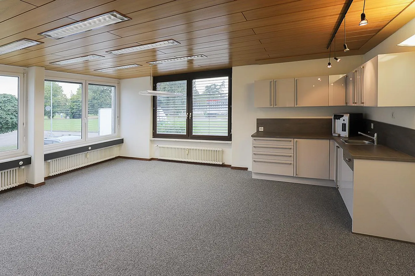 186m² Ufficio / Atelier vicino al parco Bata Möhlin - Foto 5 di 5