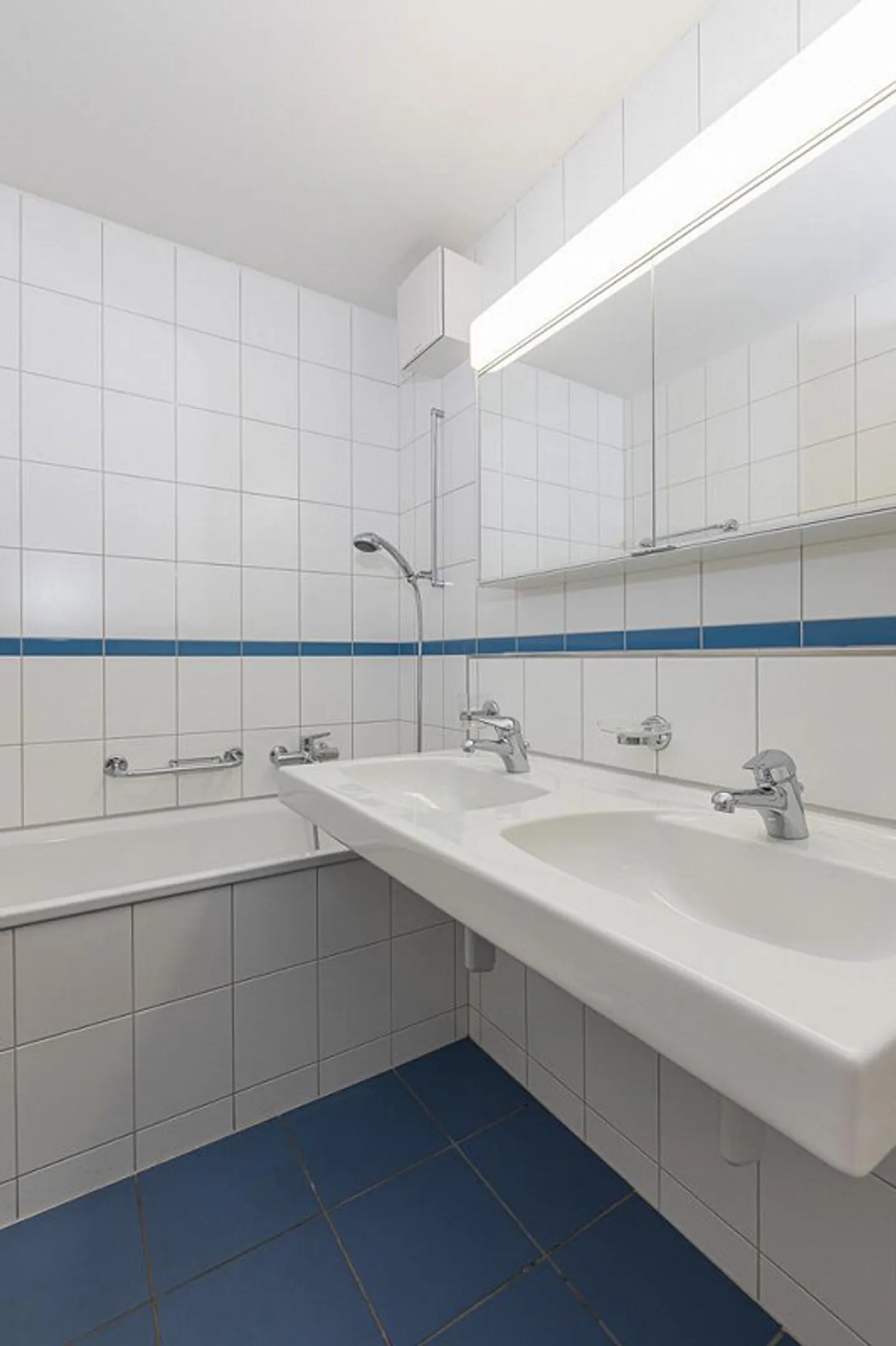 Appartamento familiare vicino alla scuola e con vista sul verde! - Foto 4 di 8