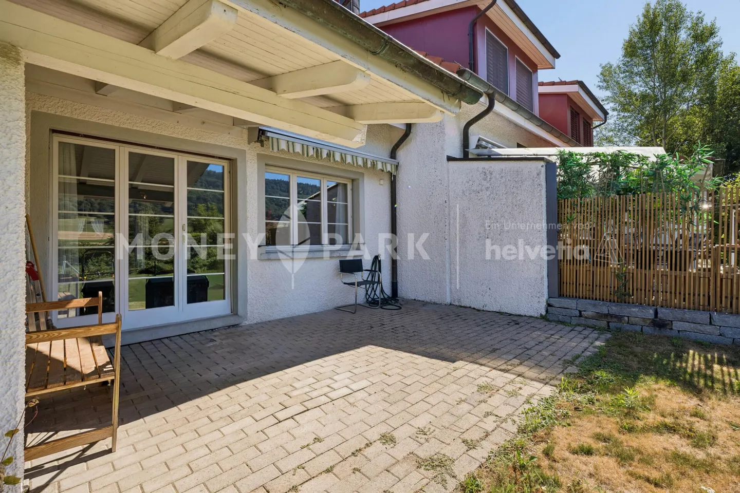 5.5-Room Terraced House with Garden, Privacy, and Scenic Views - Photo 13 of 18