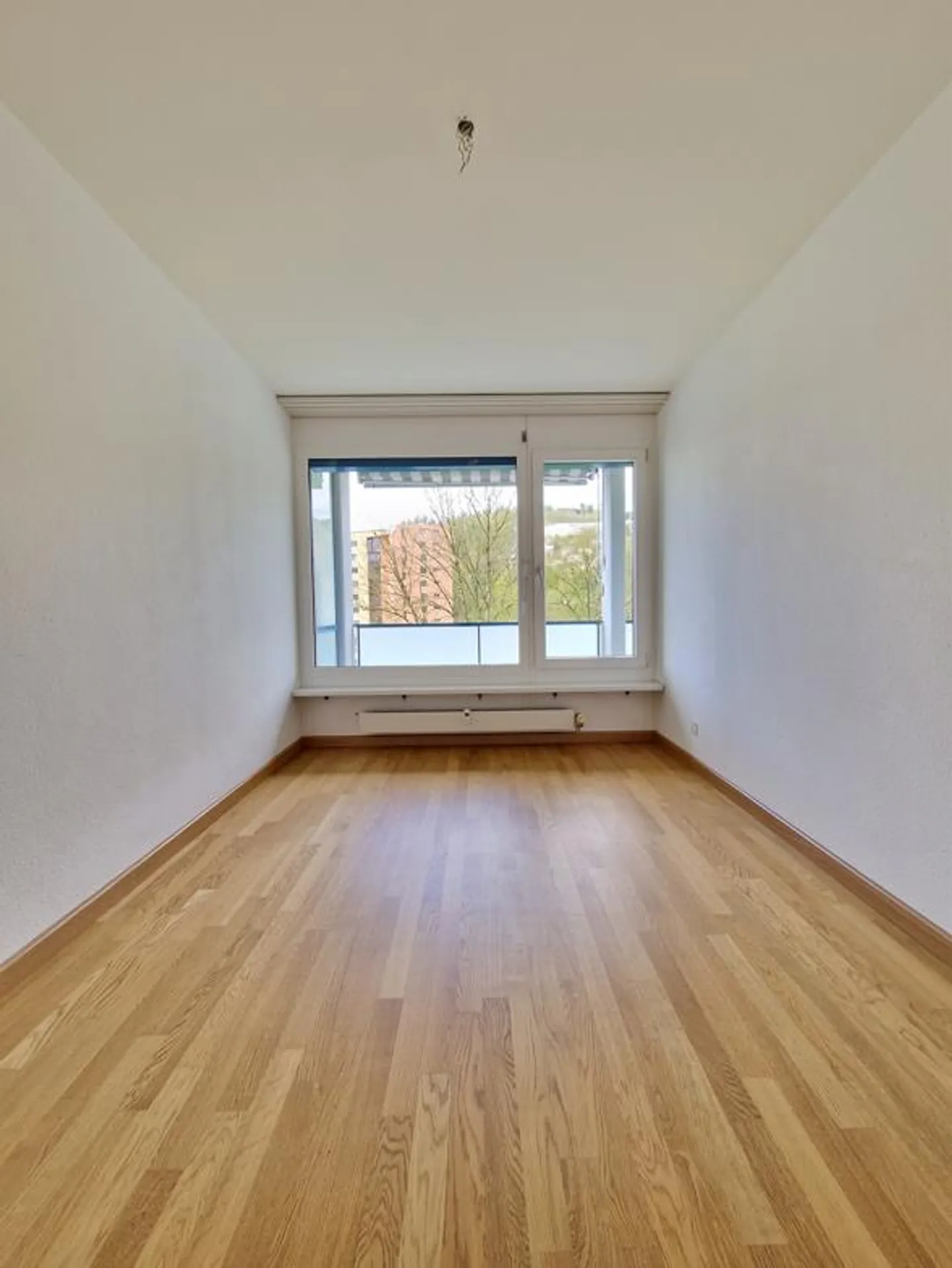 Appartamento familiare vicino alla scuola e con vista sul verde! - Foto 6 di 8