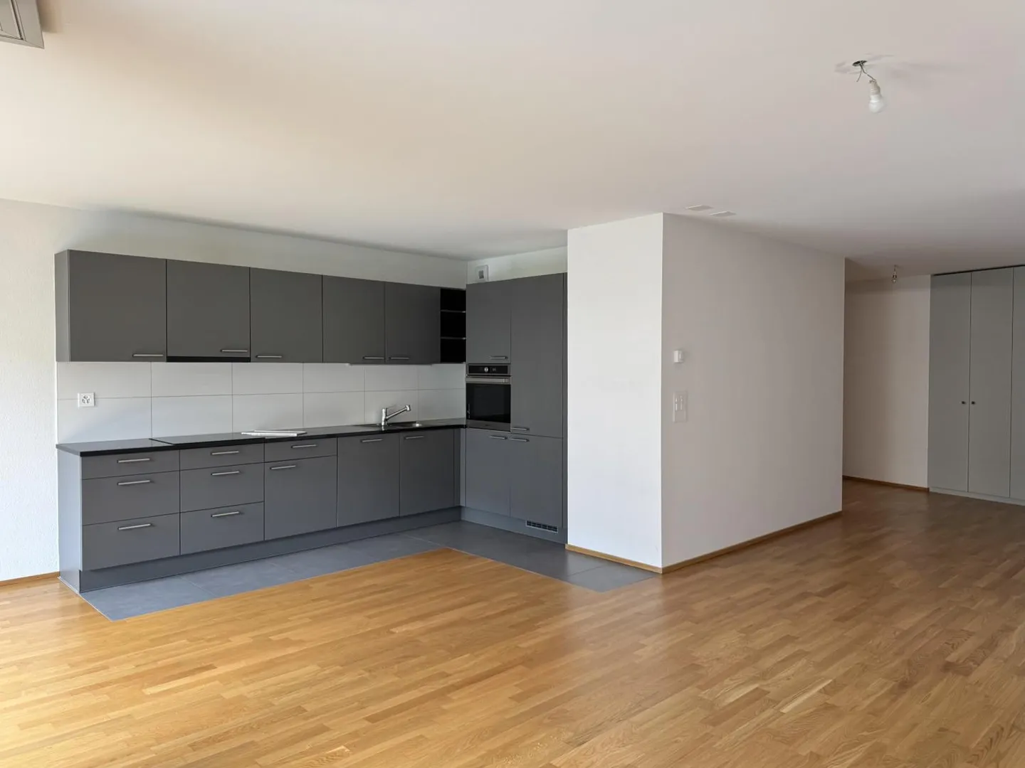 Magnificent 5-room apartment in Morges - Photo 2 of 8