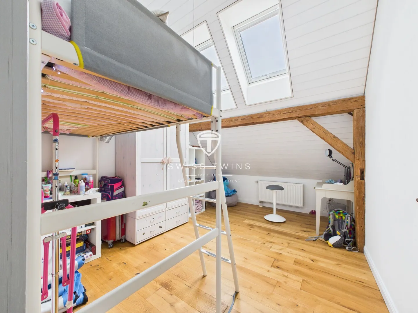 Stilvolle 6.5-Zimmer-Wohnung in Volken - Foto 12 von 21