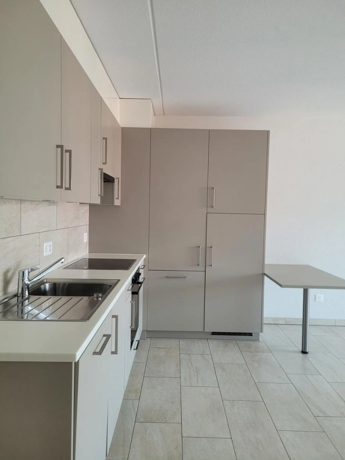 Appartement 2,5 pièces de 65m2 - Photo 2 sur 6