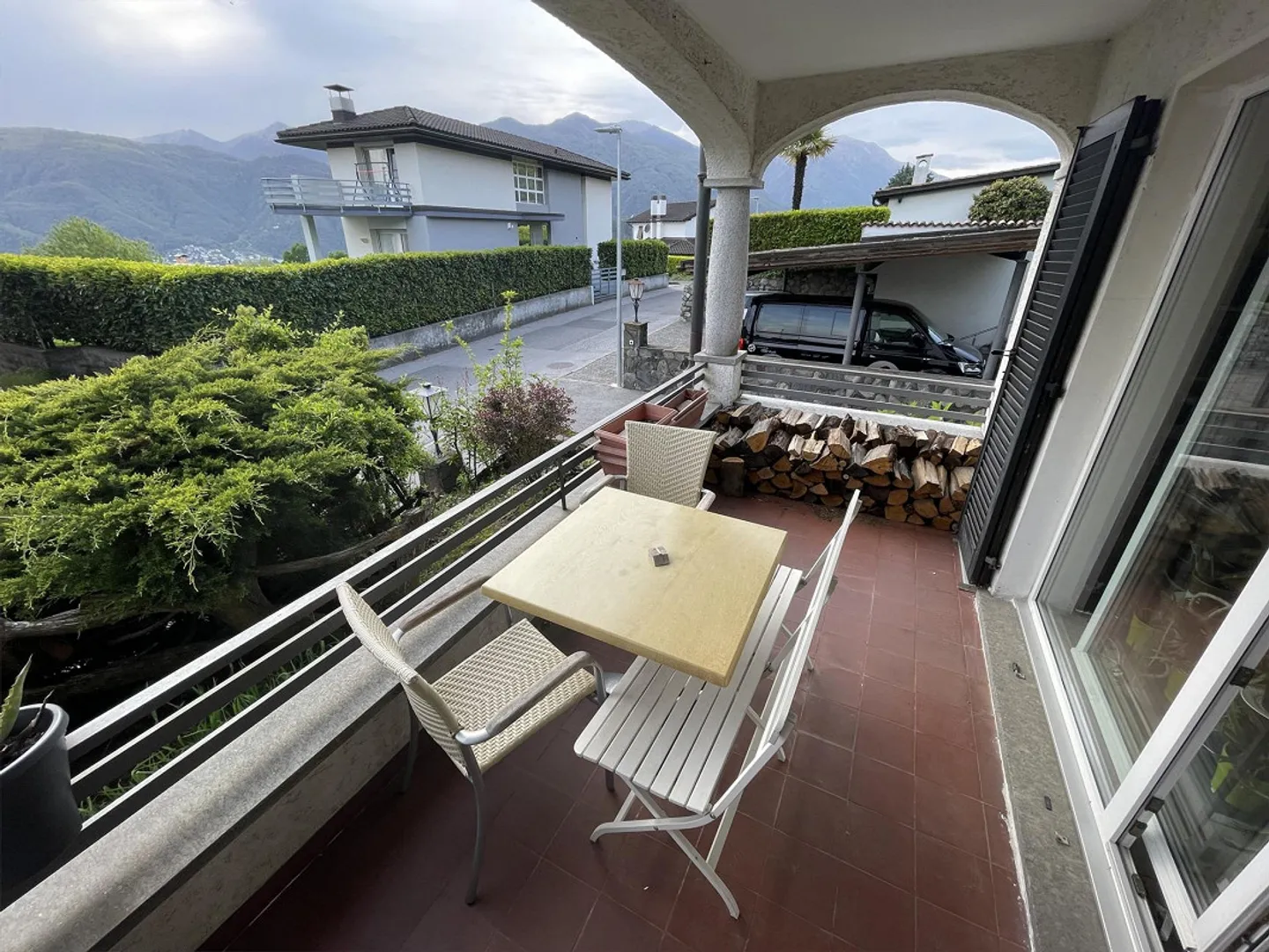 INTERESSANTE APPARTAMENTO 4.5 CON PISCINA A COMANO - Foto 13 di 13