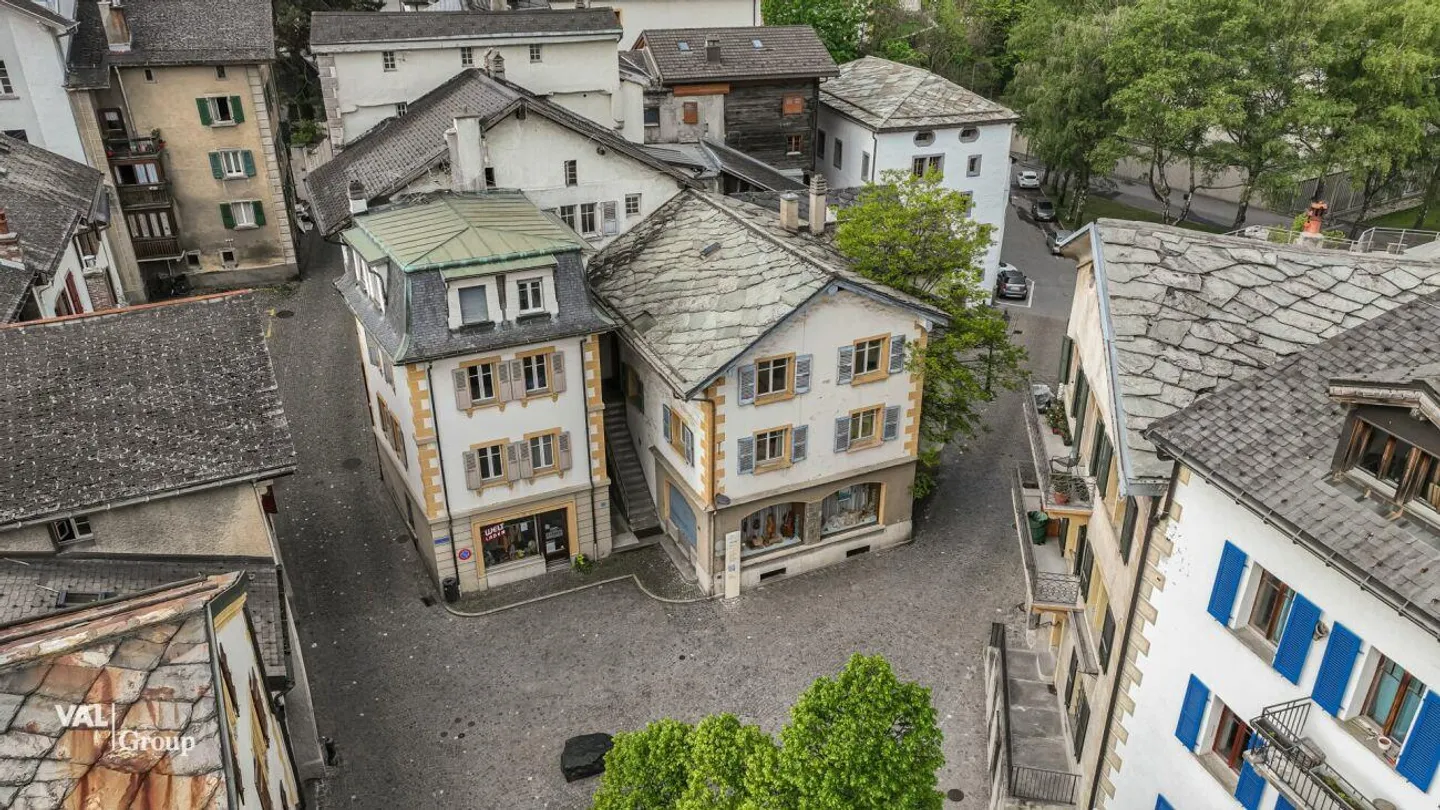 Perla del centro storico di Visp con potenziale e opportunità di sviluppo - Foto 21 di 26