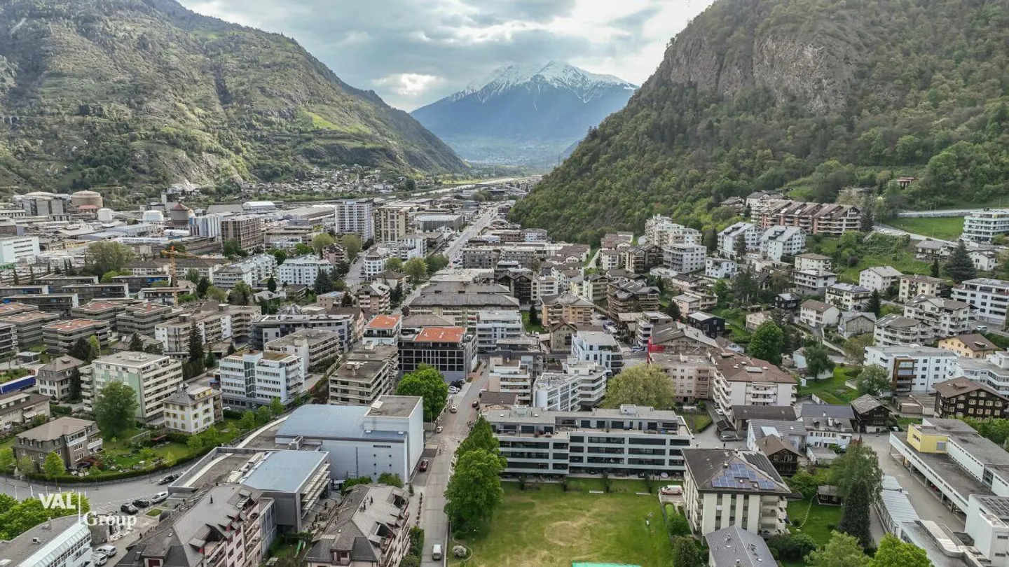 Perla del centro storico di Visp con potenziale e opportunità di sviluppo - Foto 25 di 26