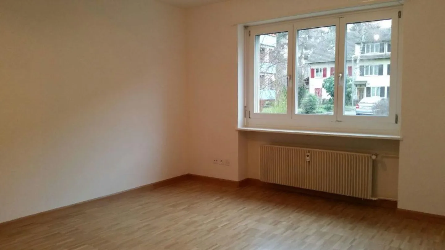 Modern apartment in a quiet location with garden seating area - Photo 10 of 10